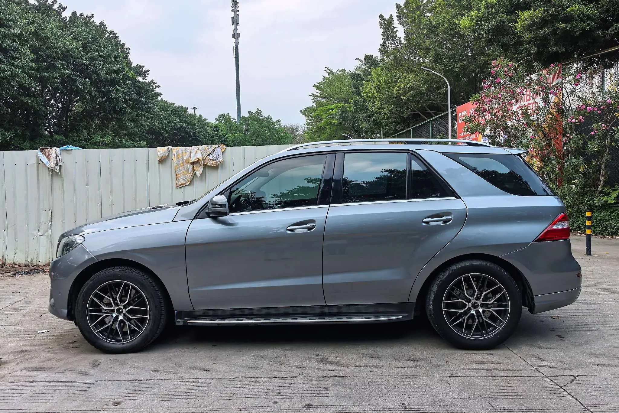 Mercedes-Benz M Class