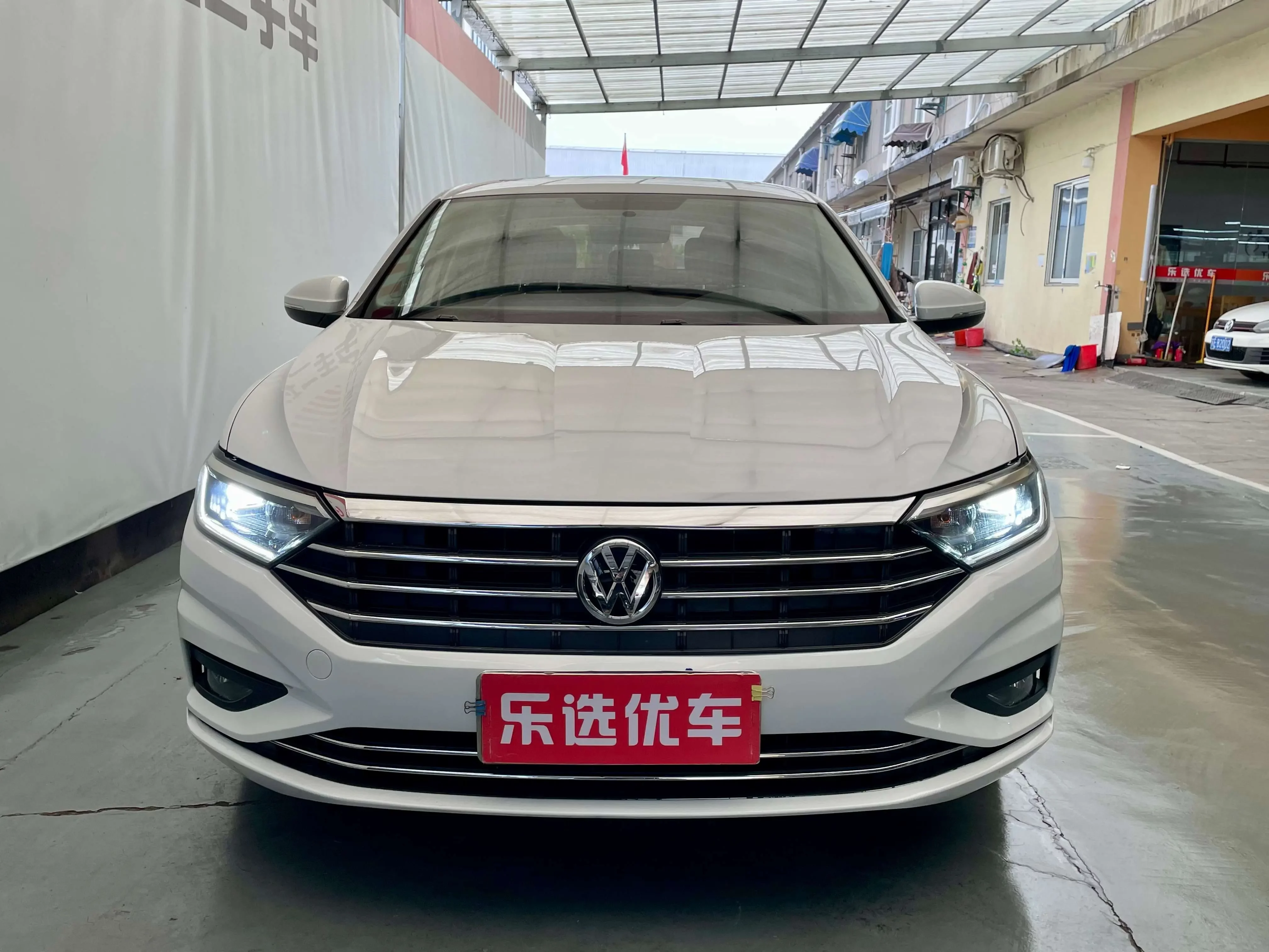 Volkswagen Sagitar