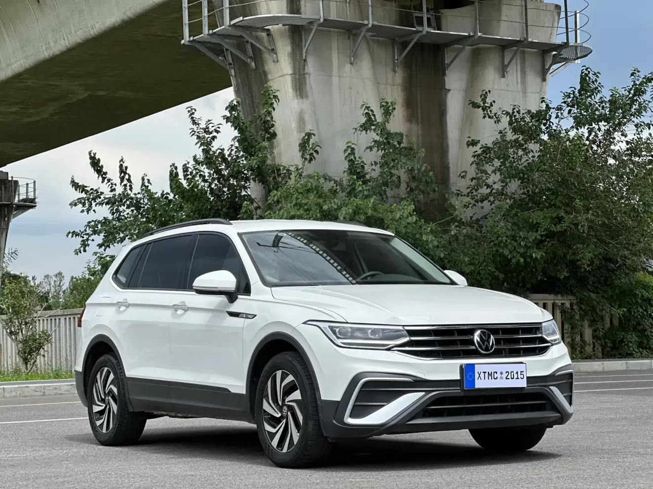 Volkswagen Tiguan L