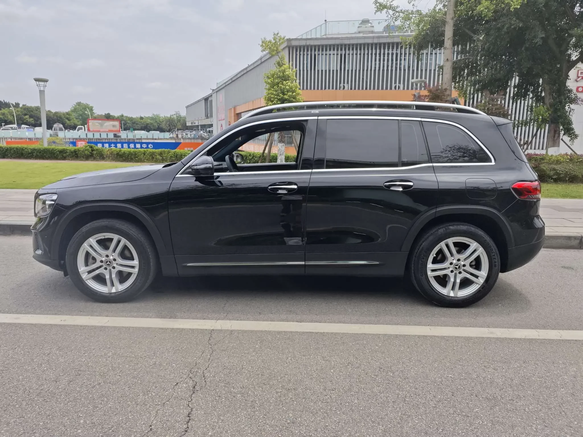Mercedes-Benz GLB