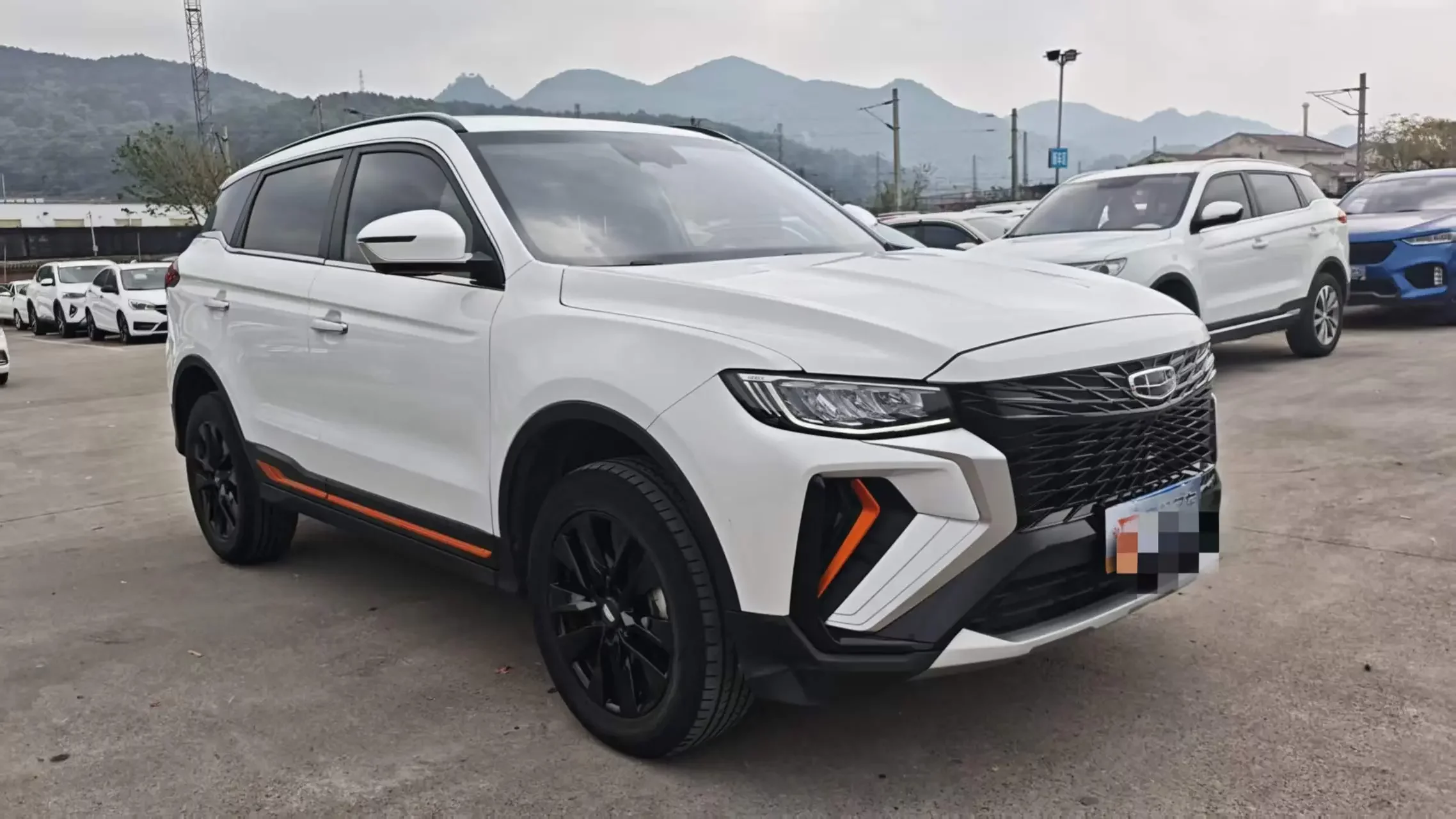 Geely Atlas