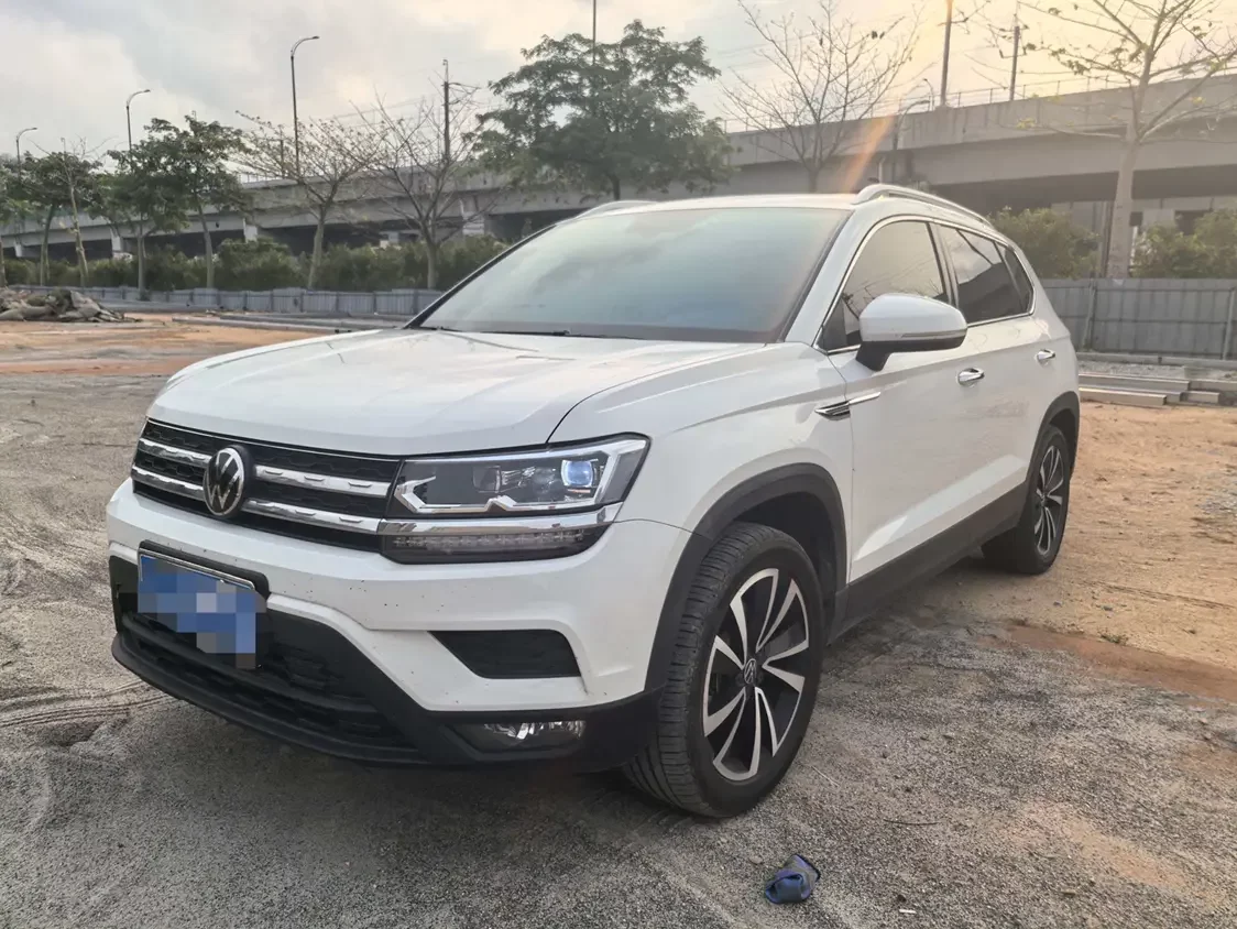 Volkswagen Tharu