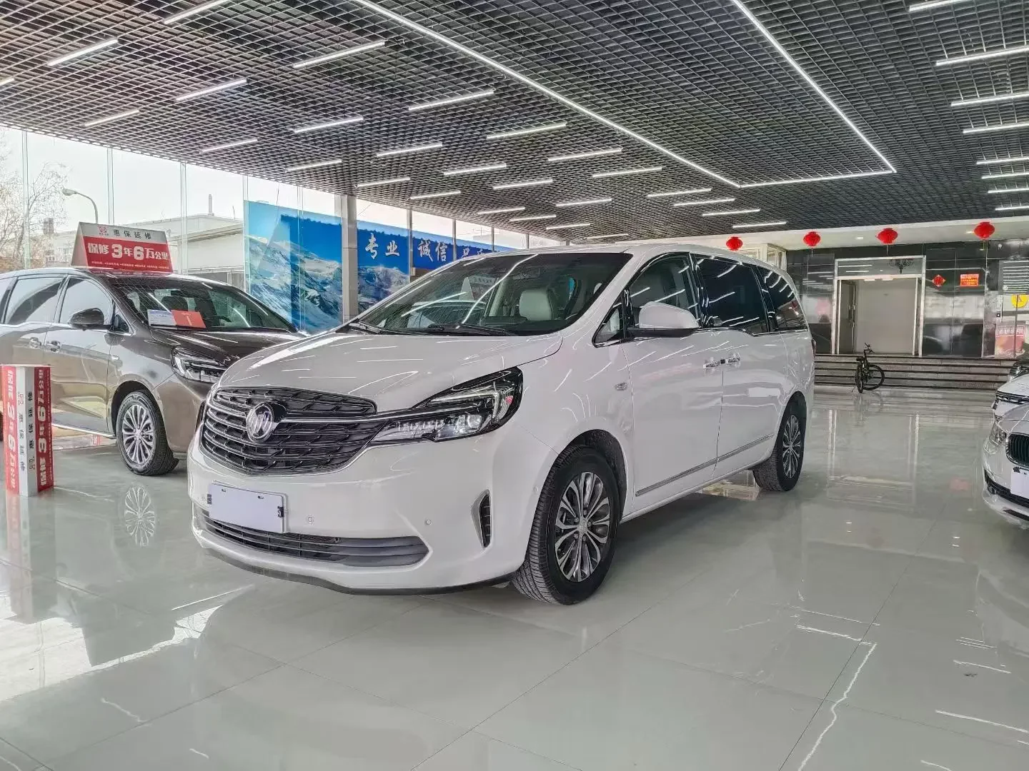 Buick GL8