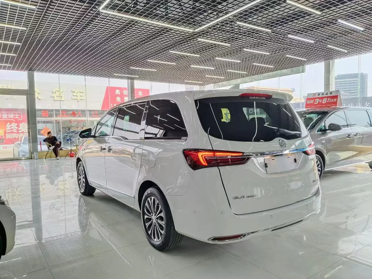 Buick GL8