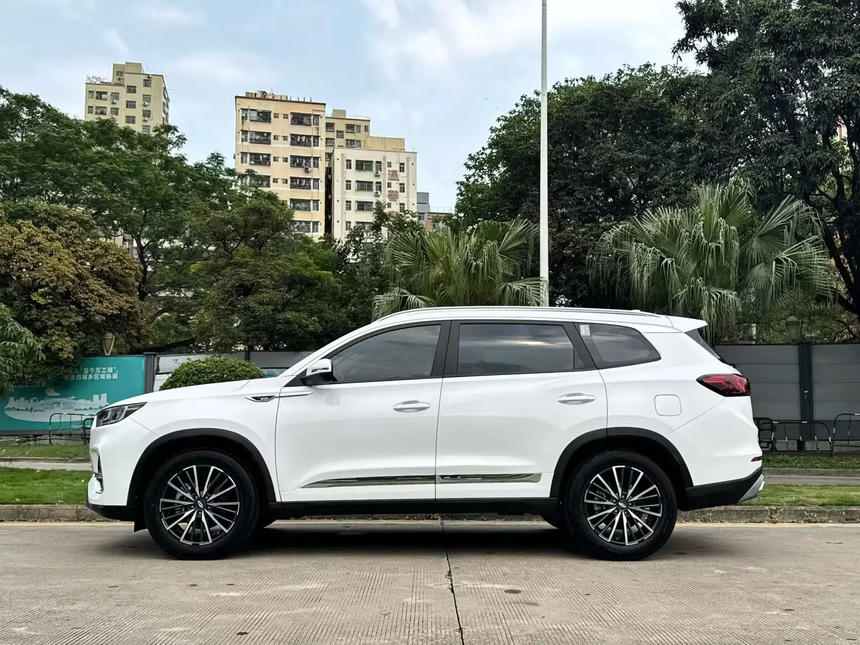 Chery Tiggo 8 PLUS
