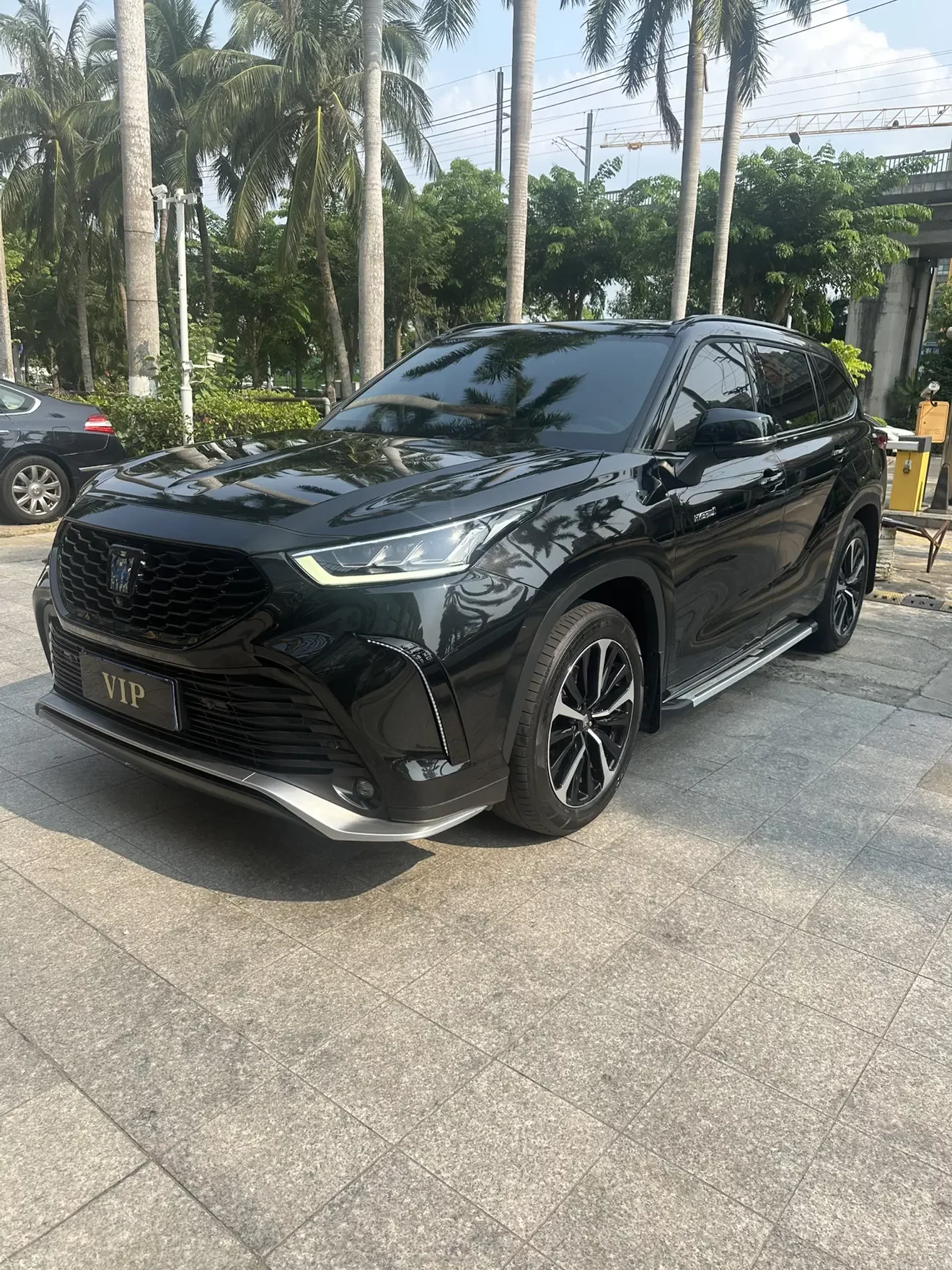Toyota Crown Kluger