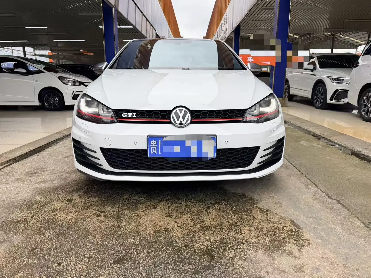 Volkswagen Golf GTI