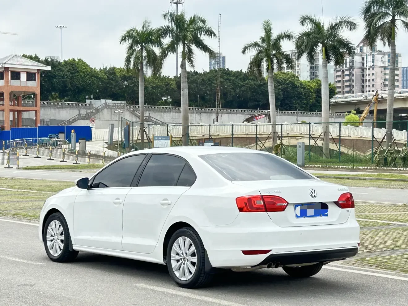 Volkswagen Sagitar