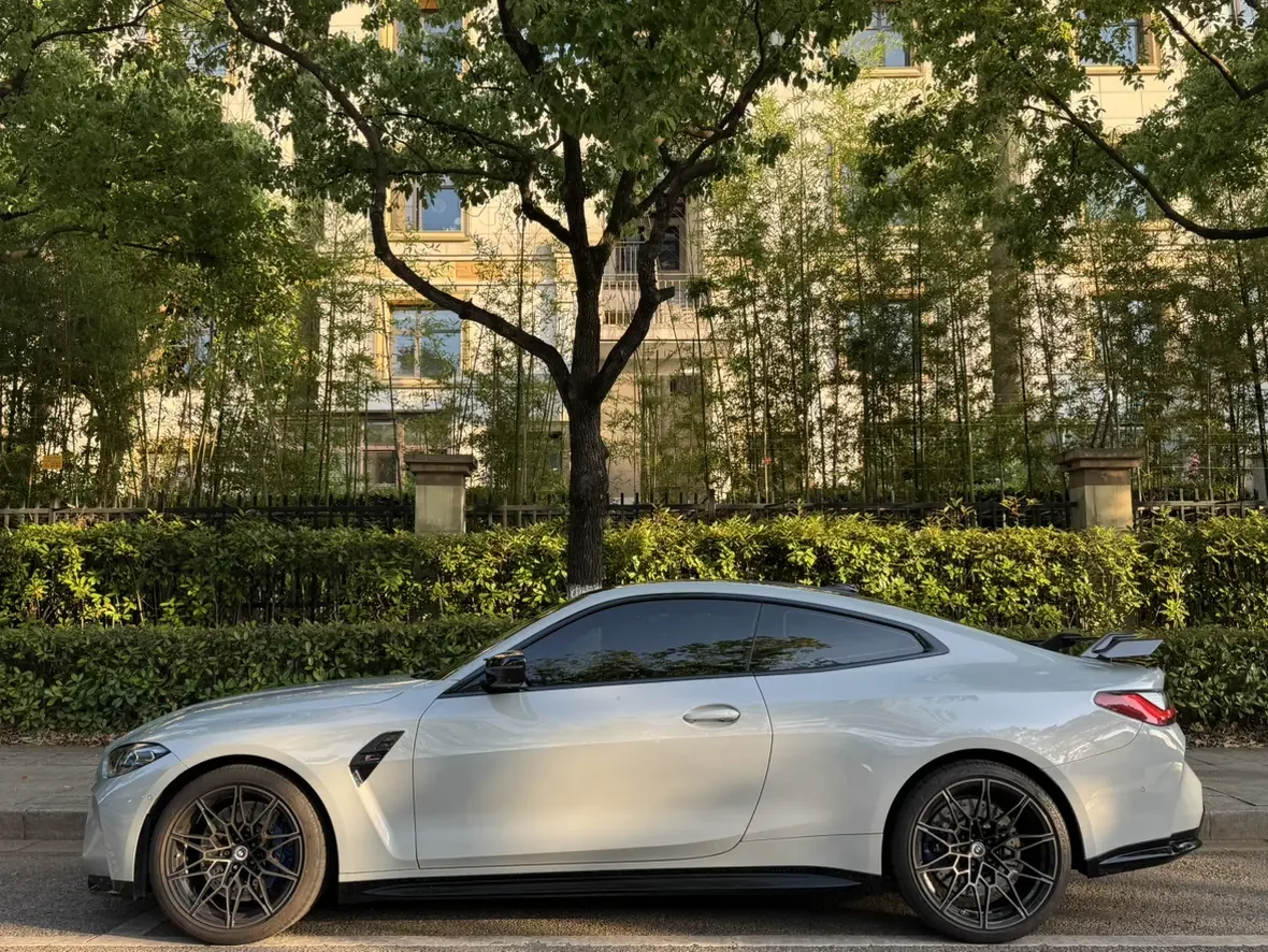 BMW M4