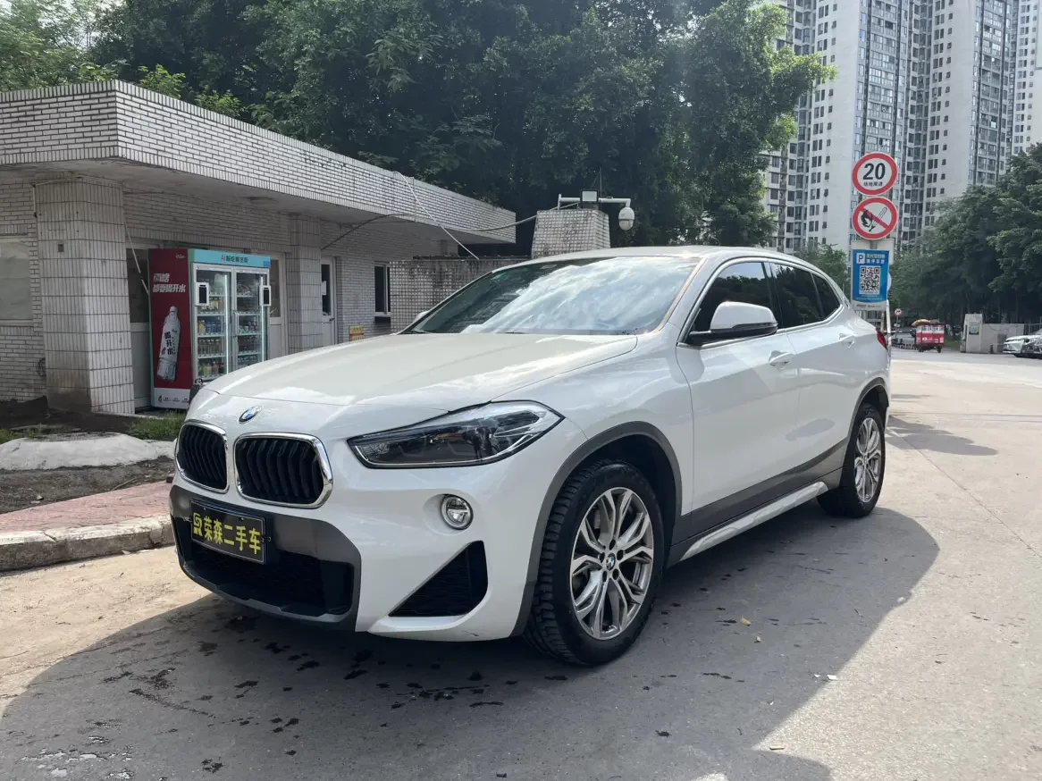 BMW X2