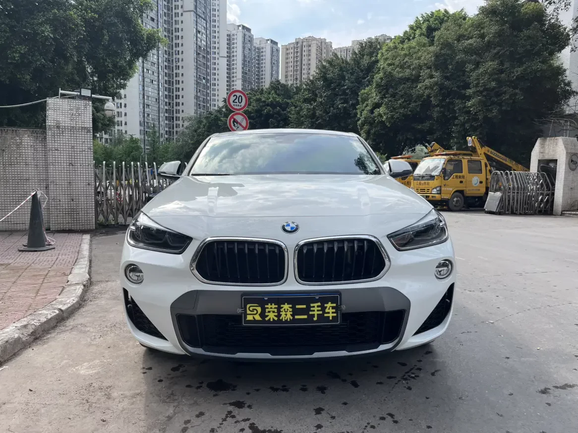 BMW X2