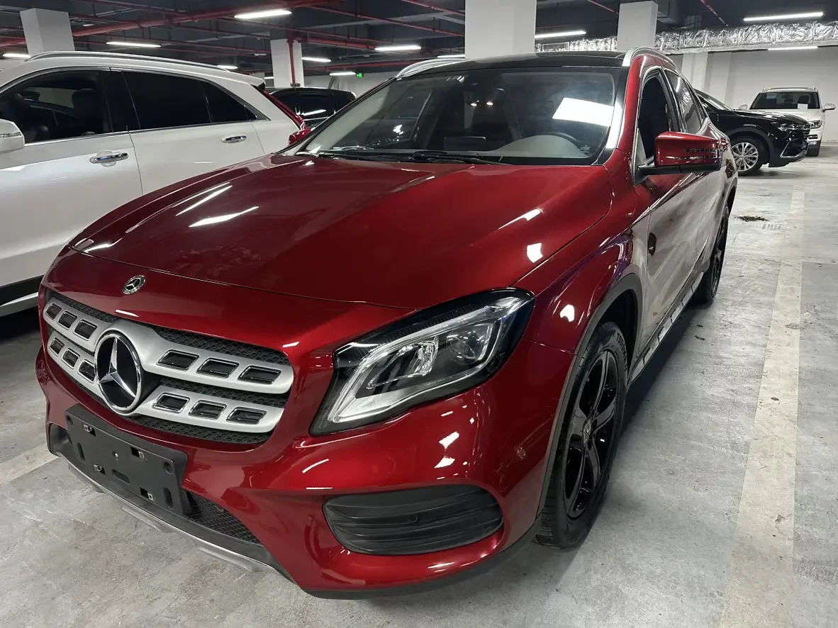 Mercedes-Benz GLA