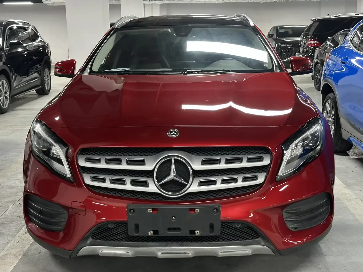 Mercedes-Benz GLA