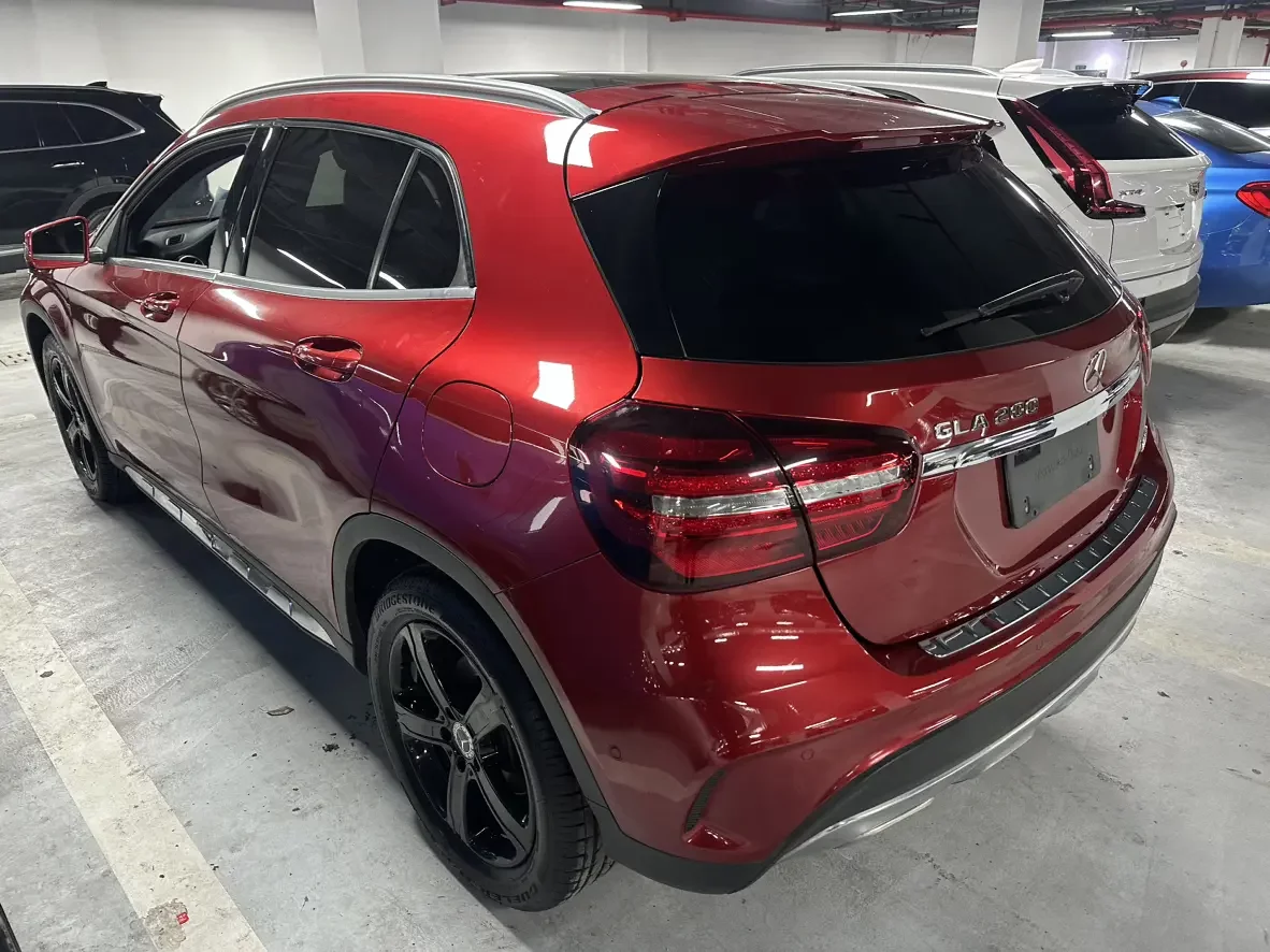 Mercedes-Benz GLA