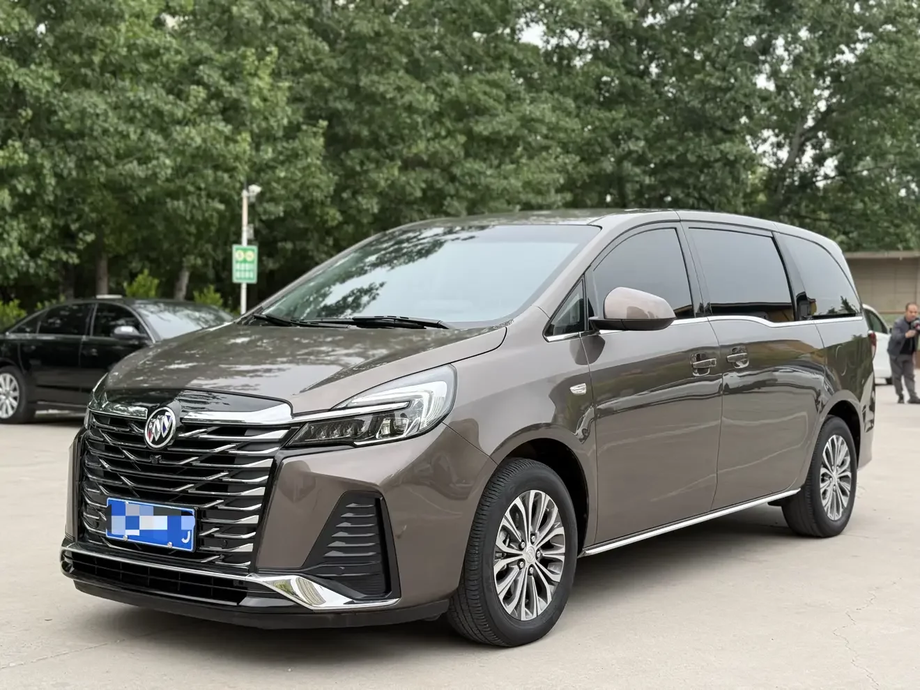 Buick GL8