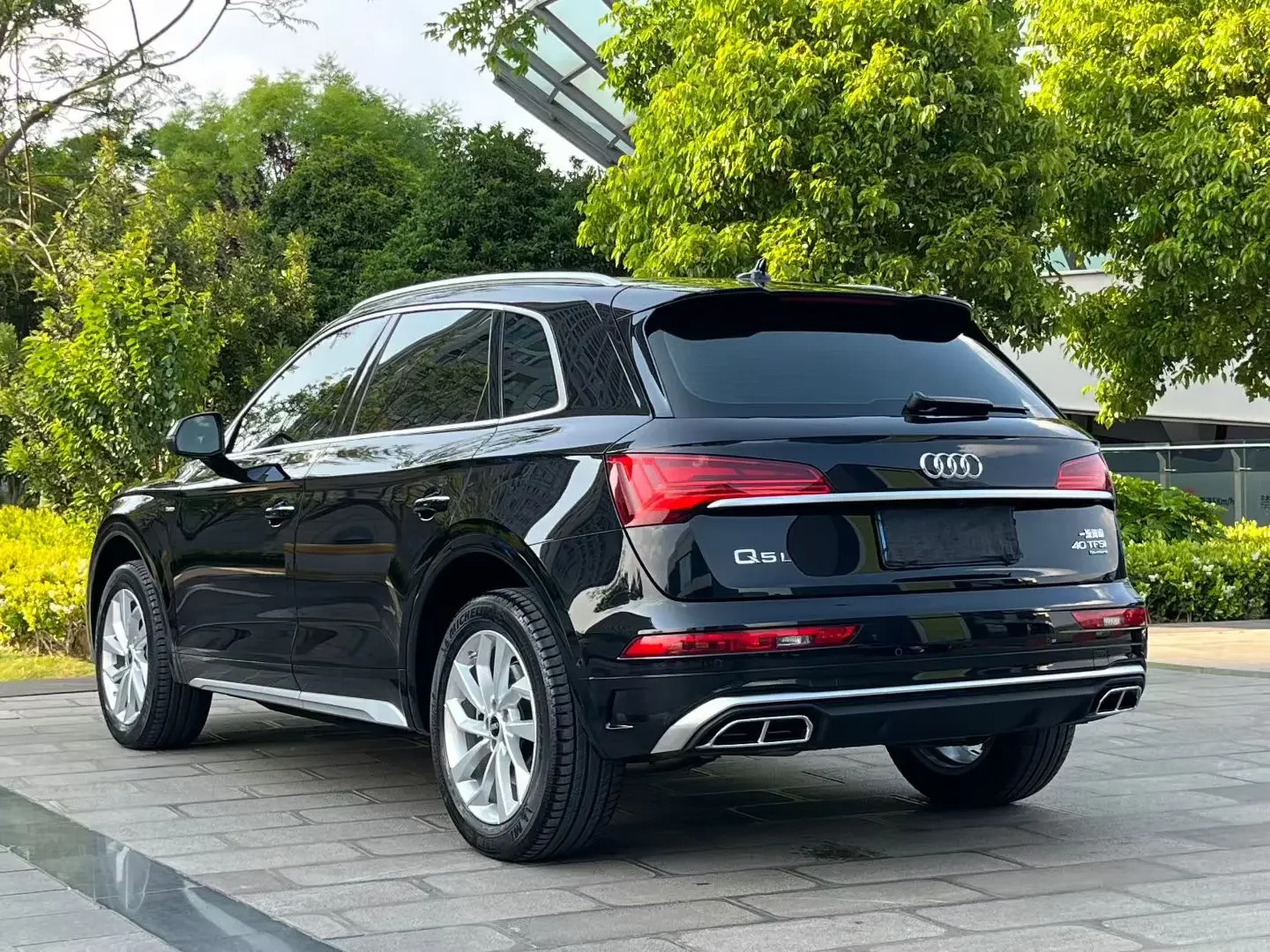 Audi Q5L Sportback