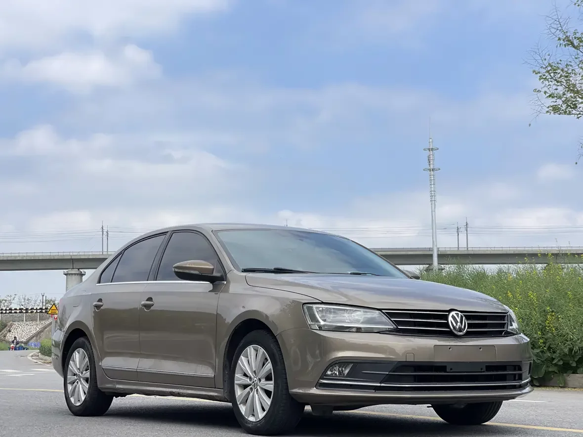 Volkswagen Sagitar