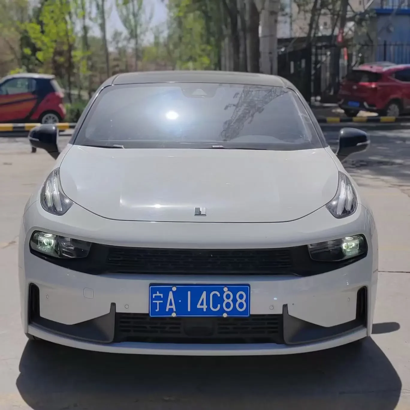 Lynk & Co 03