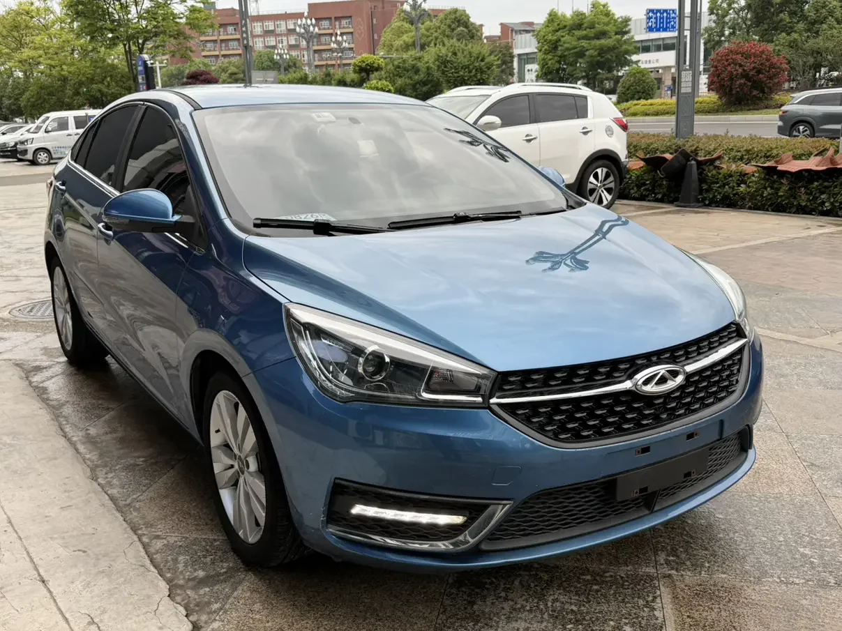 Chery Arrizo 5