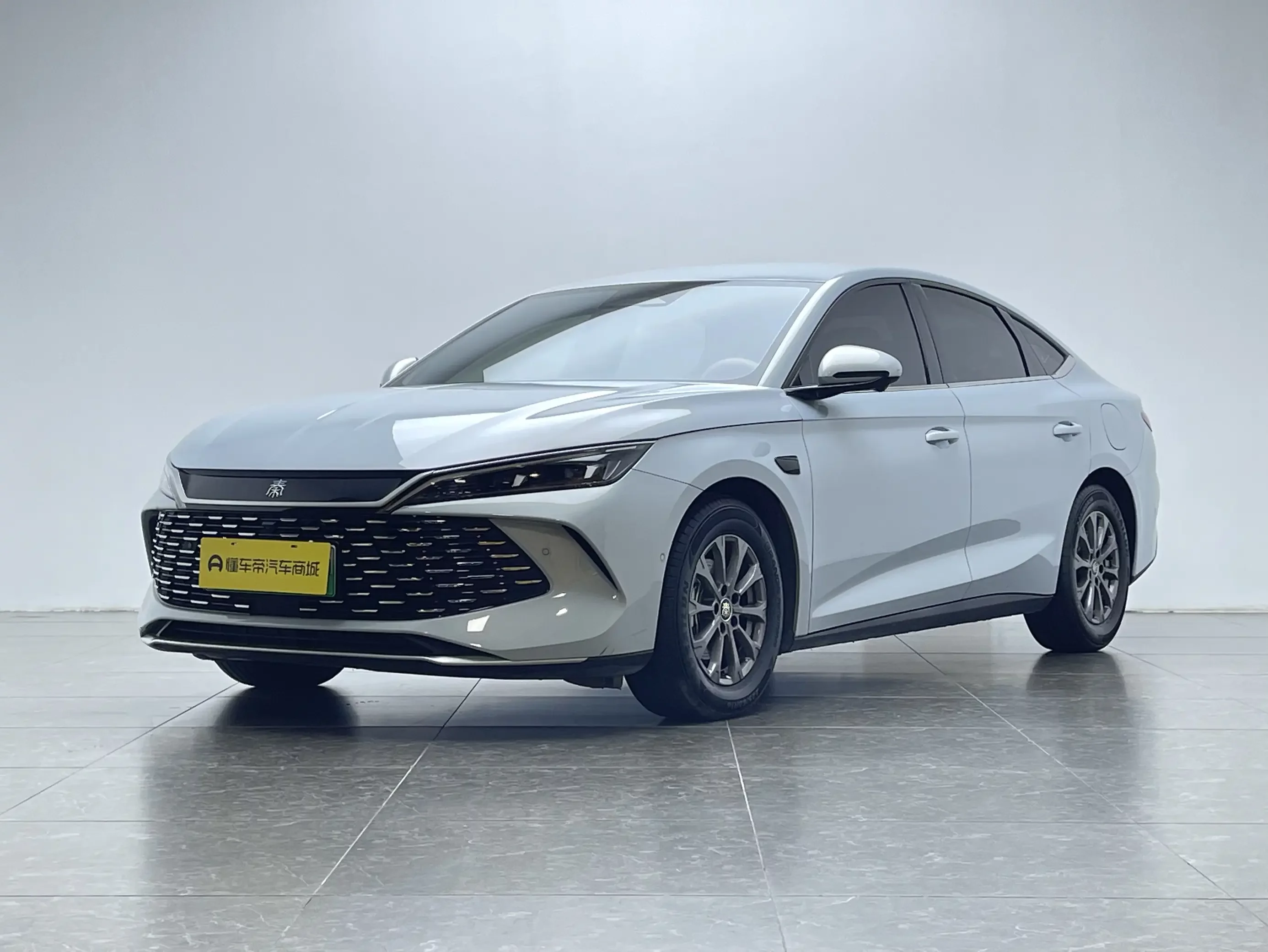 BYD Qin L DM