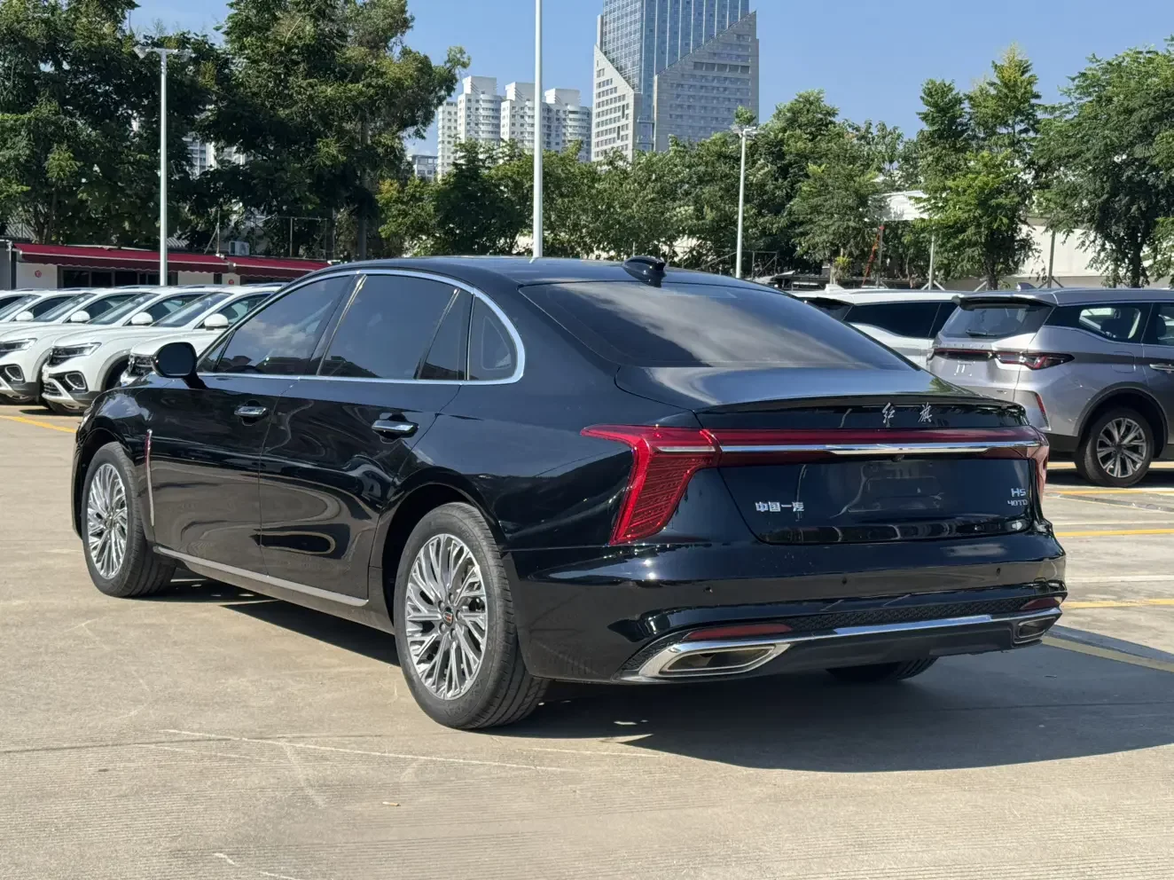 Hongqi H5