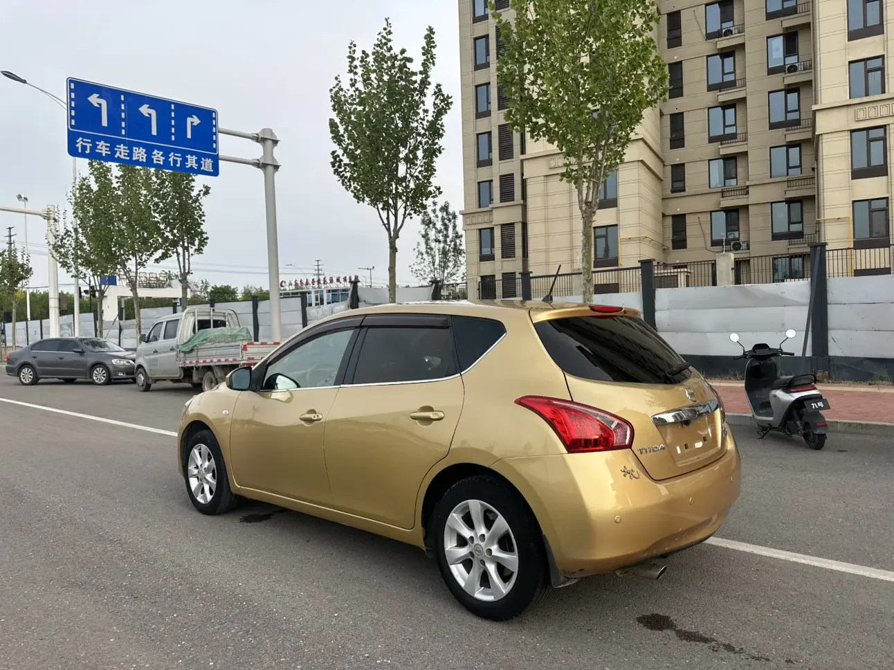 Nissan Tiida