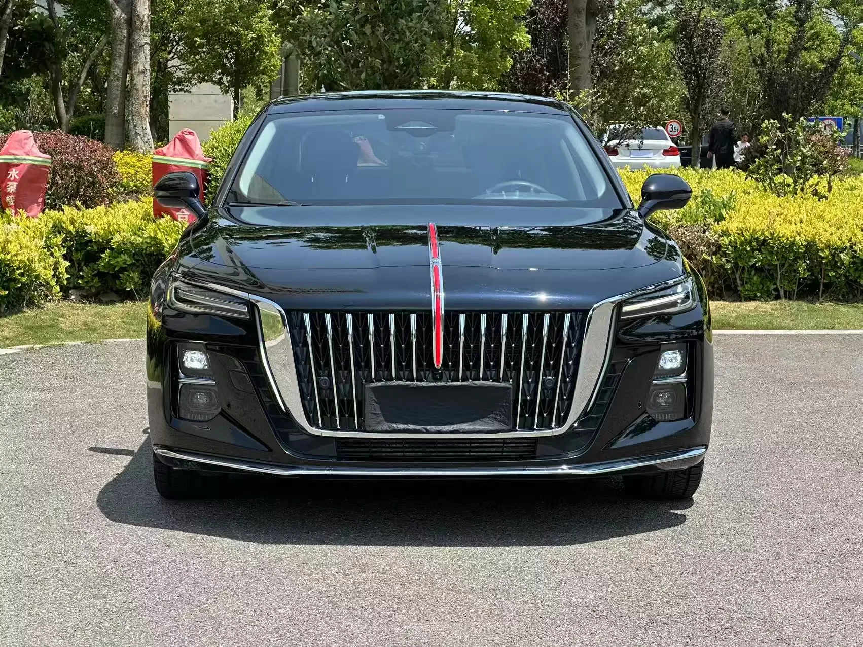 Hongqi H5