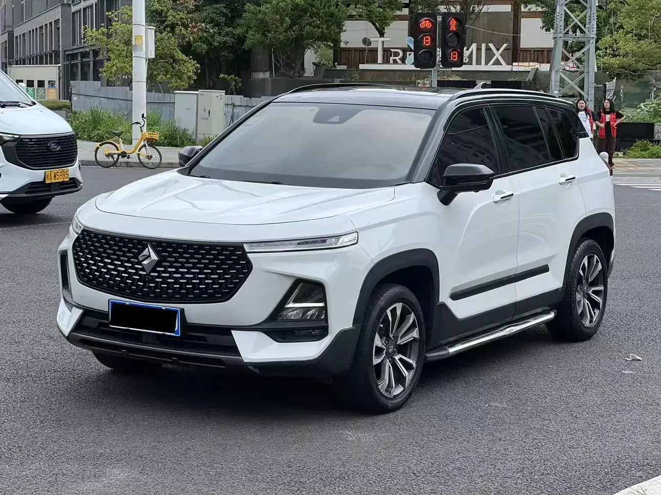 Baojun RS-5  из Китая