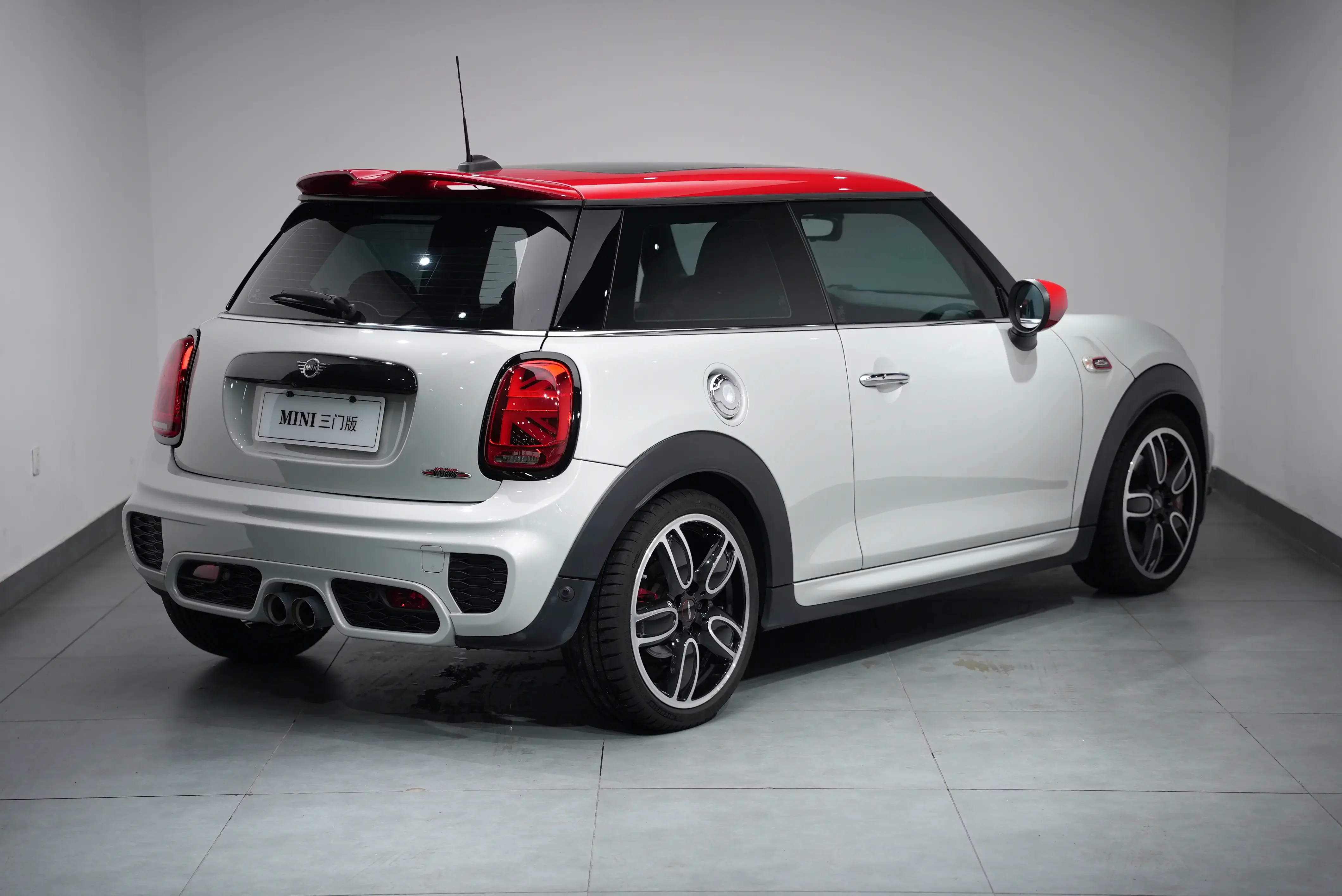 MINI JCW