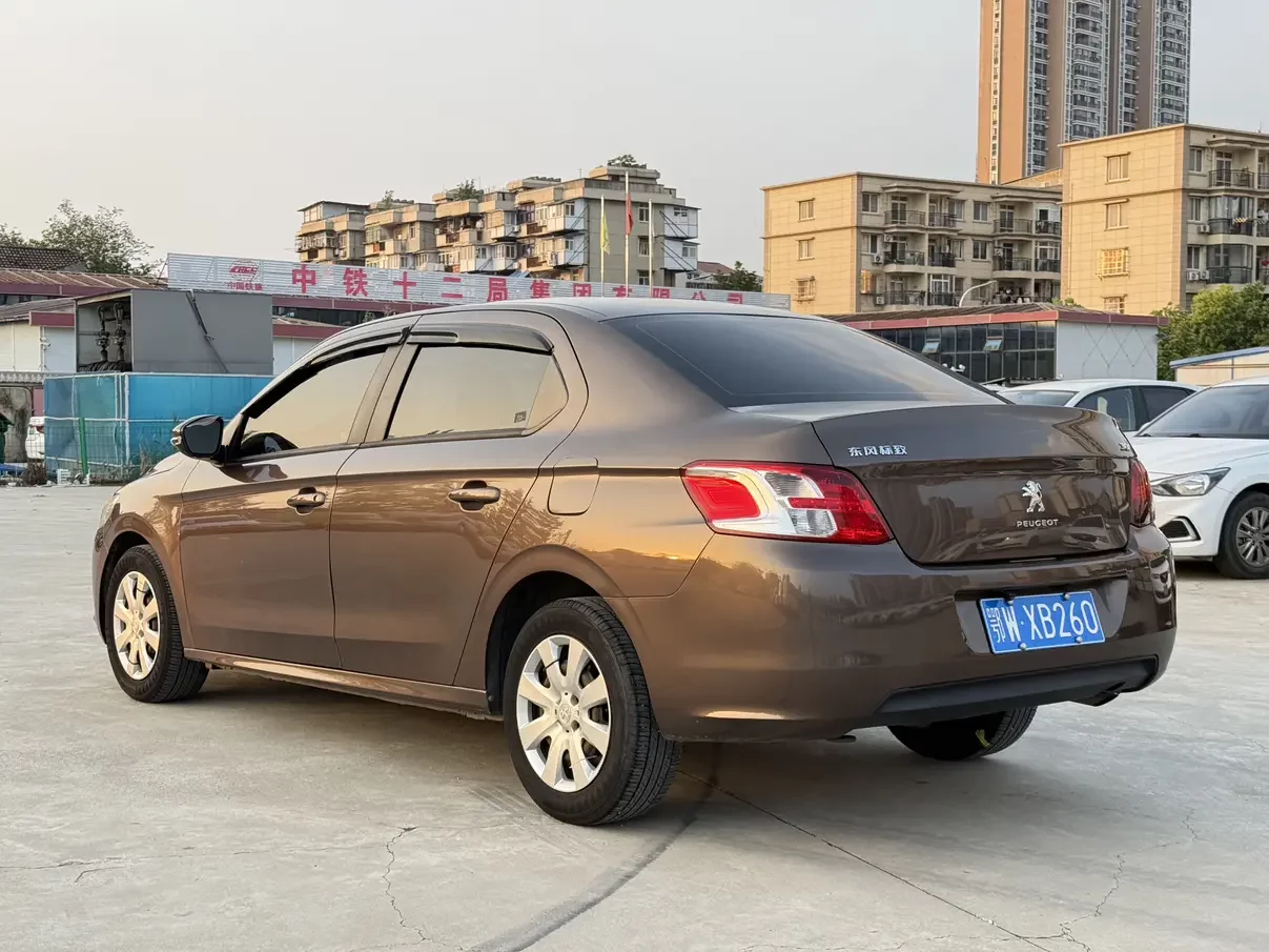 Peugeot 301