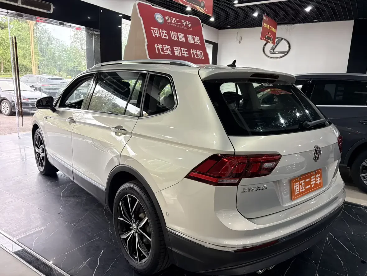 Volkswagen Tiguan L