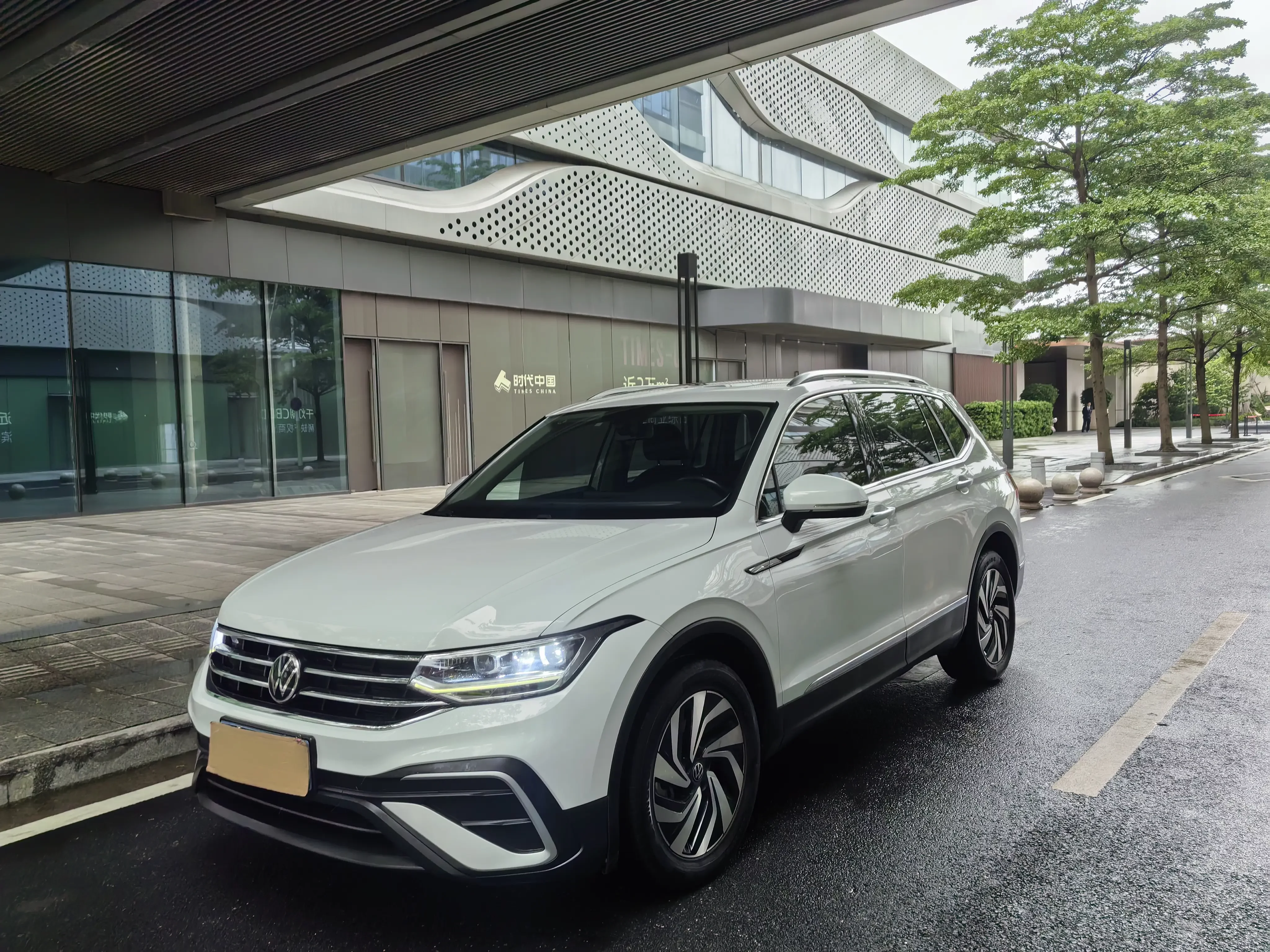 Volkswagen Tiguan L