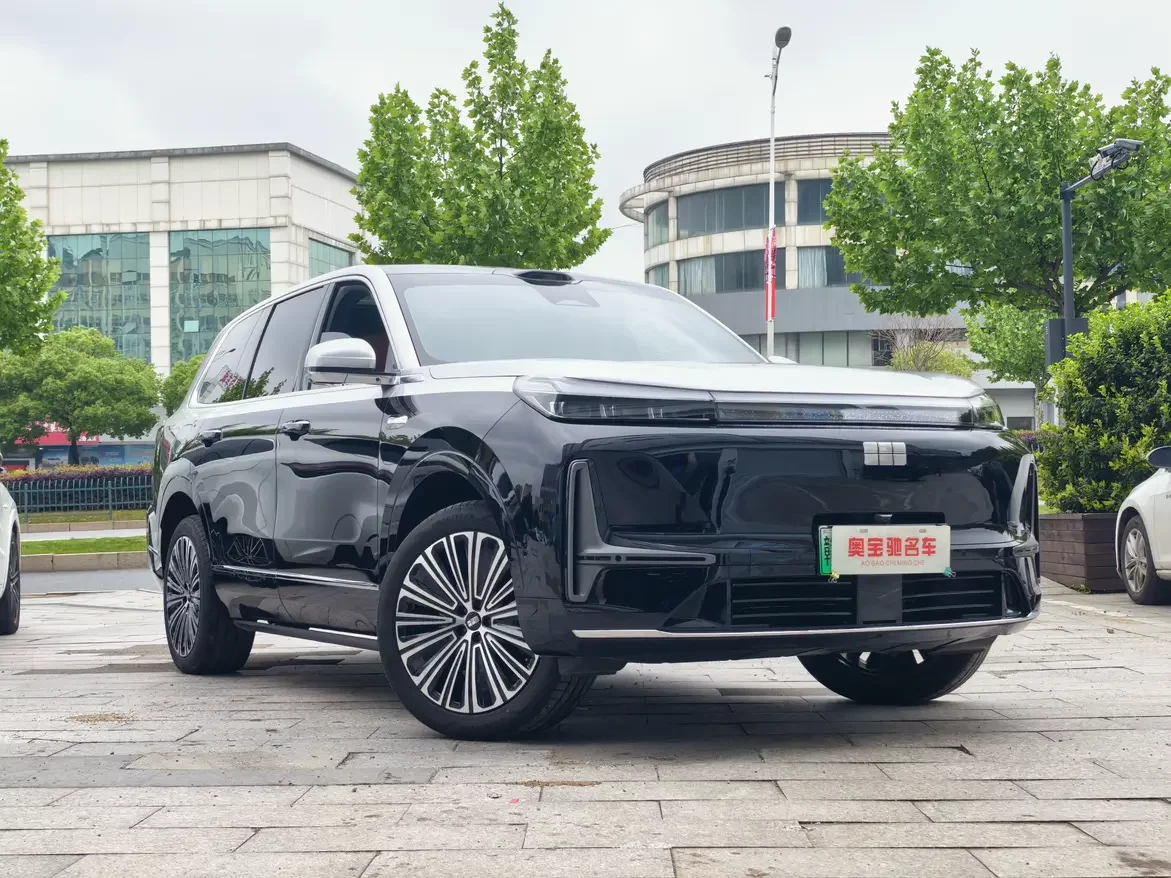 Geely Galaxy M9