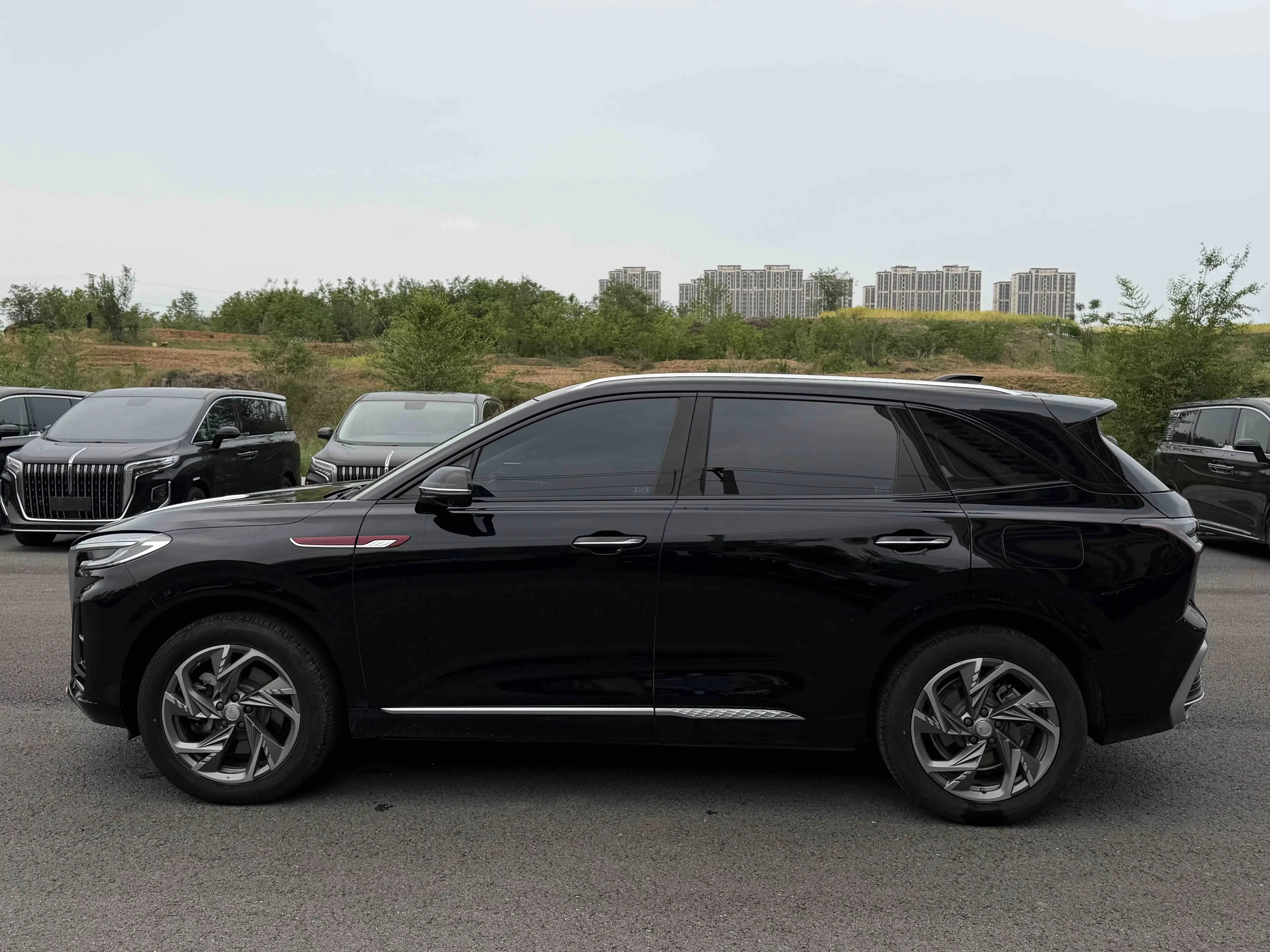 Hongqi HS3 PHEV