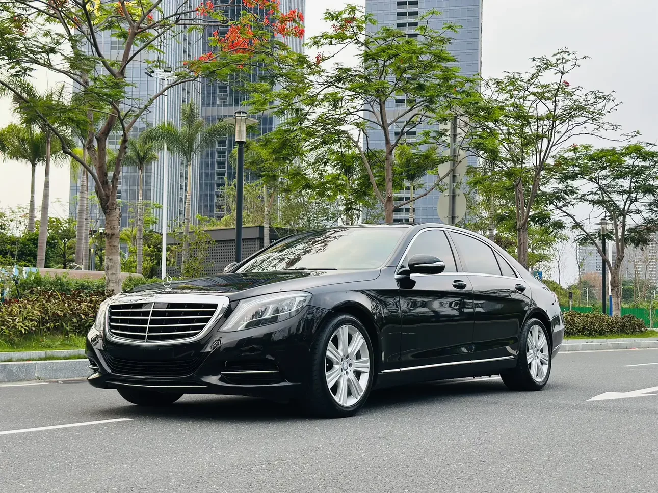 Mercedes-Benz S Class
