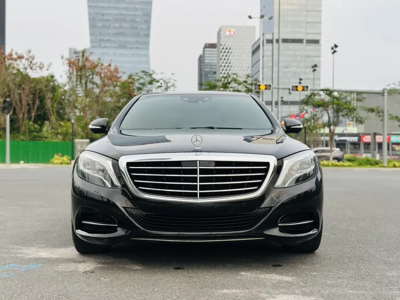 Mercedes-Benz S Class