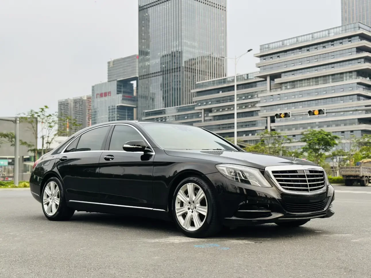 Mercedes-Benz S Class