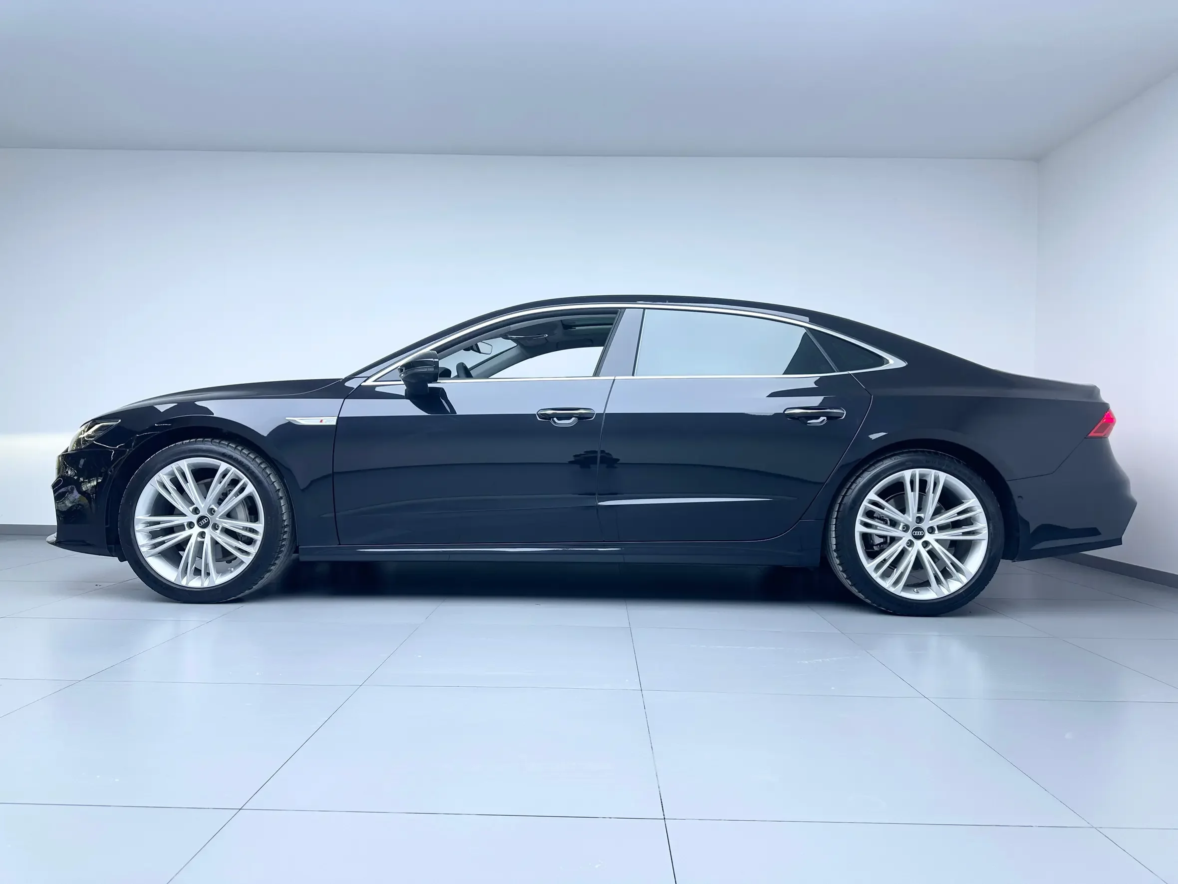 Audi A7L