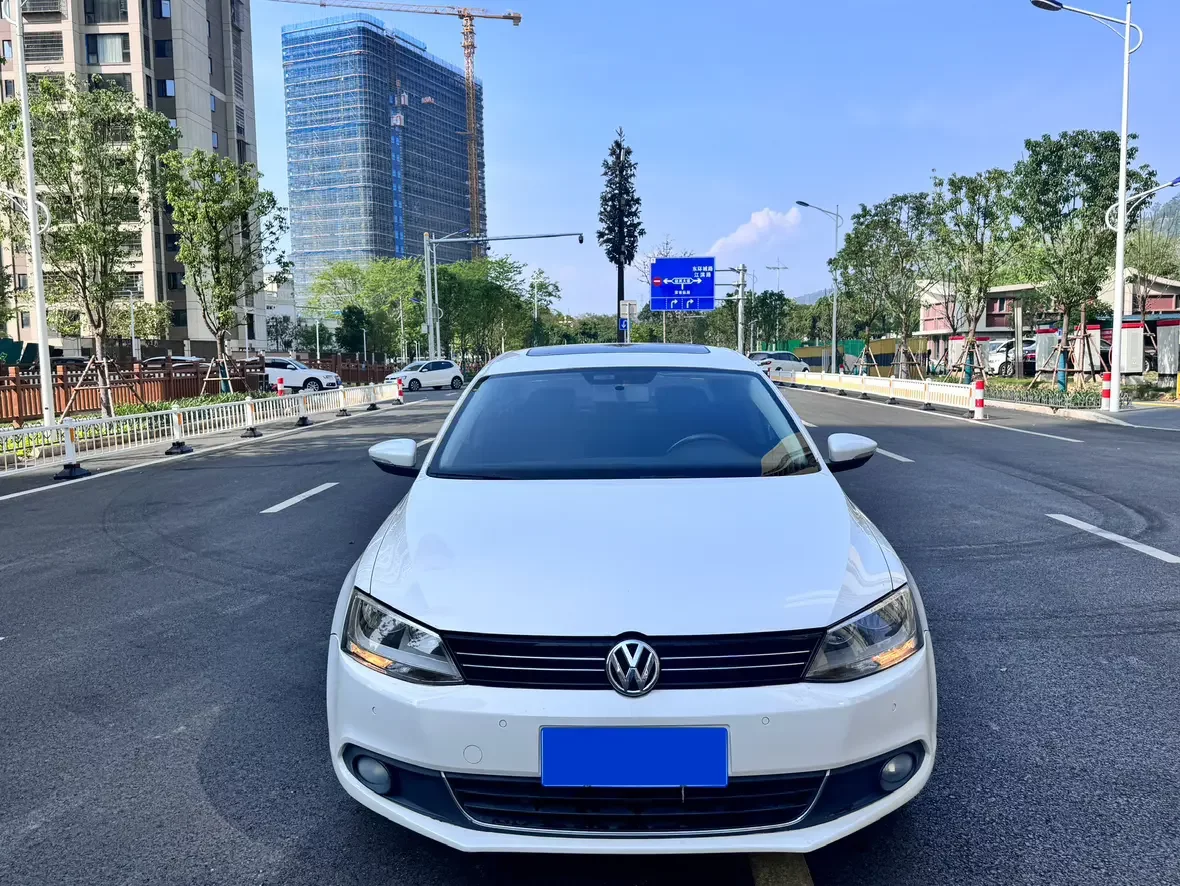 Volkswagen Sagitar