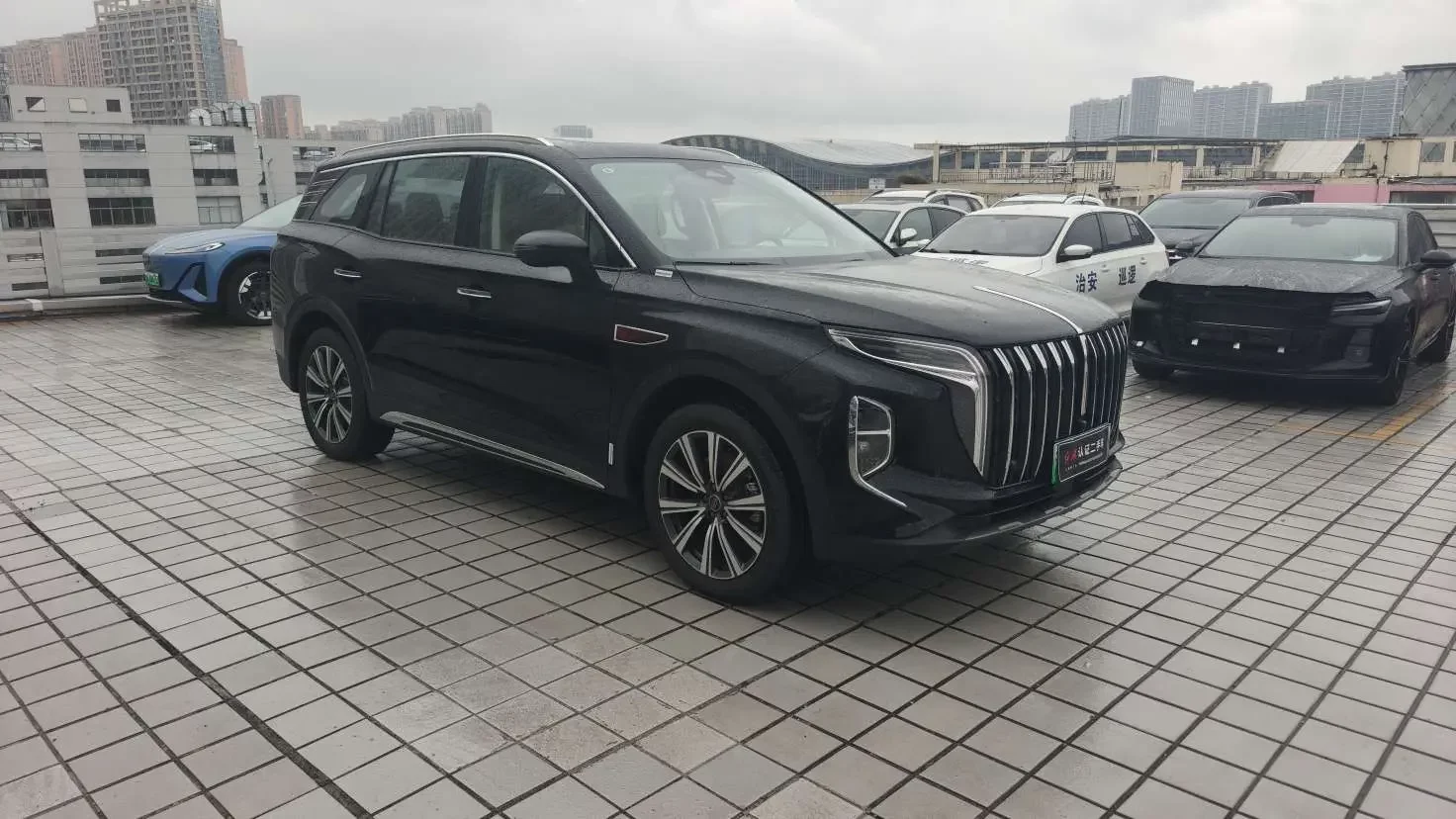 Hongqi HS7 PHEV