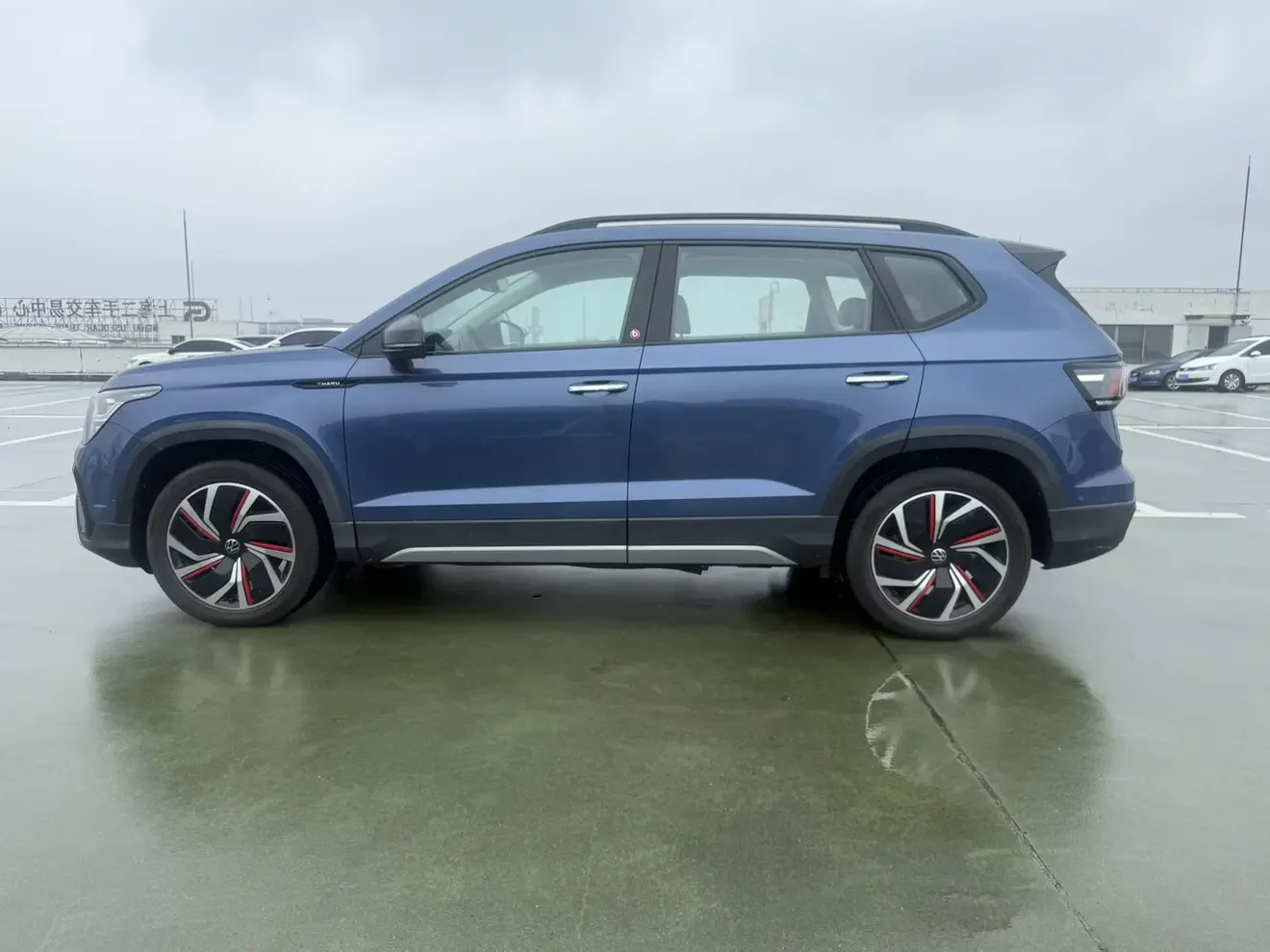 Volkswagen Tharu