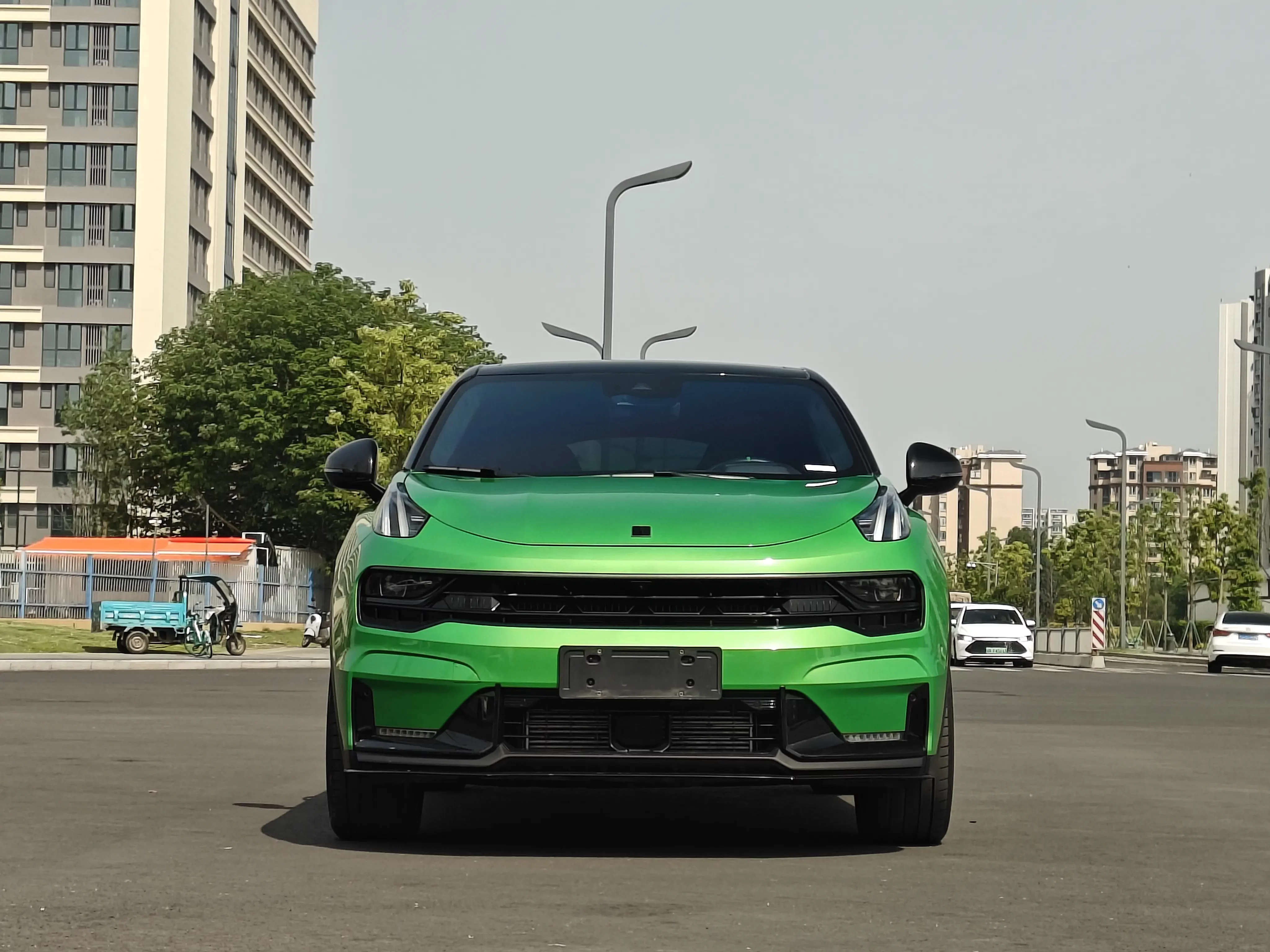 Lynk & Co 05