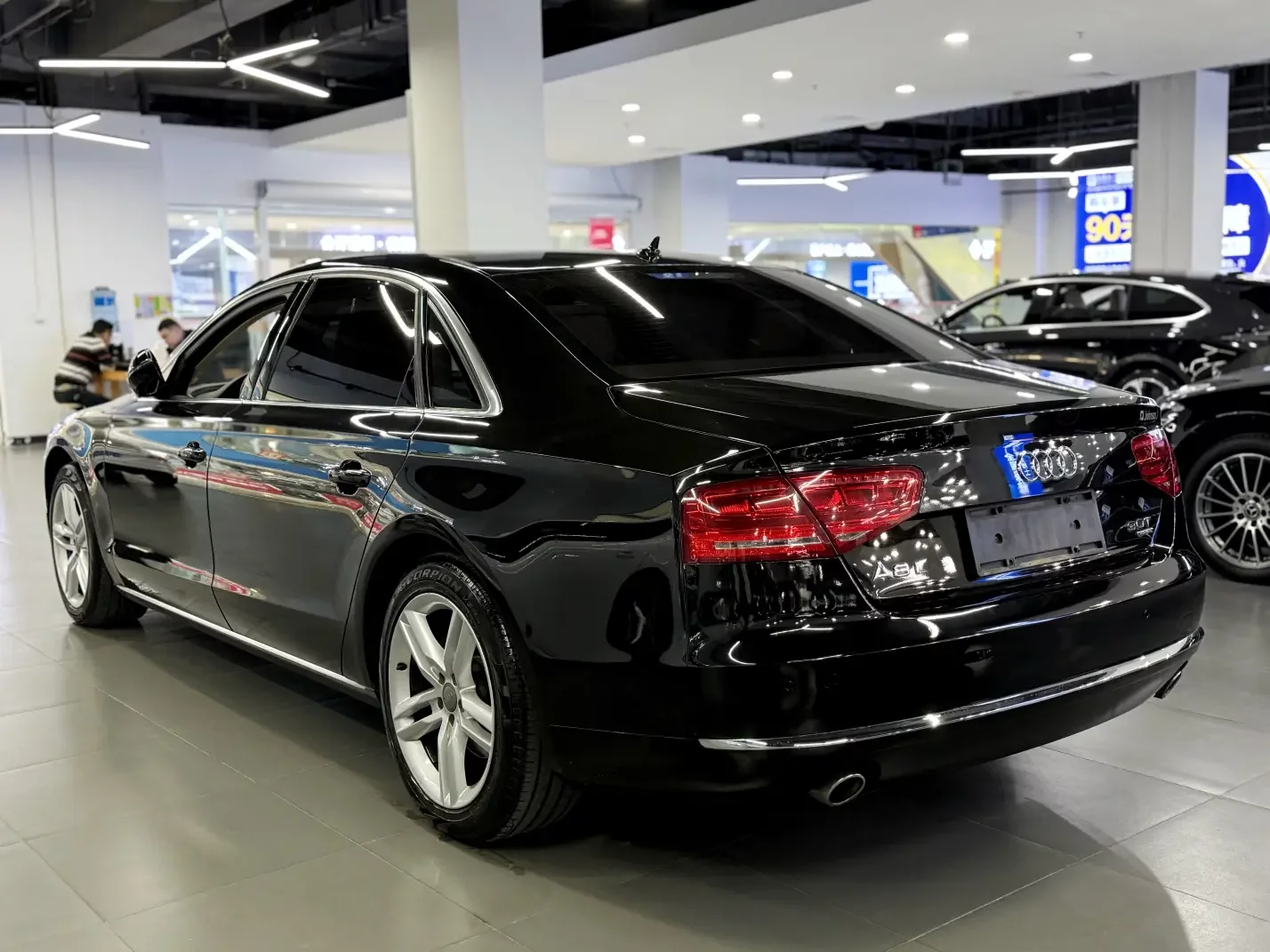 Audi A8