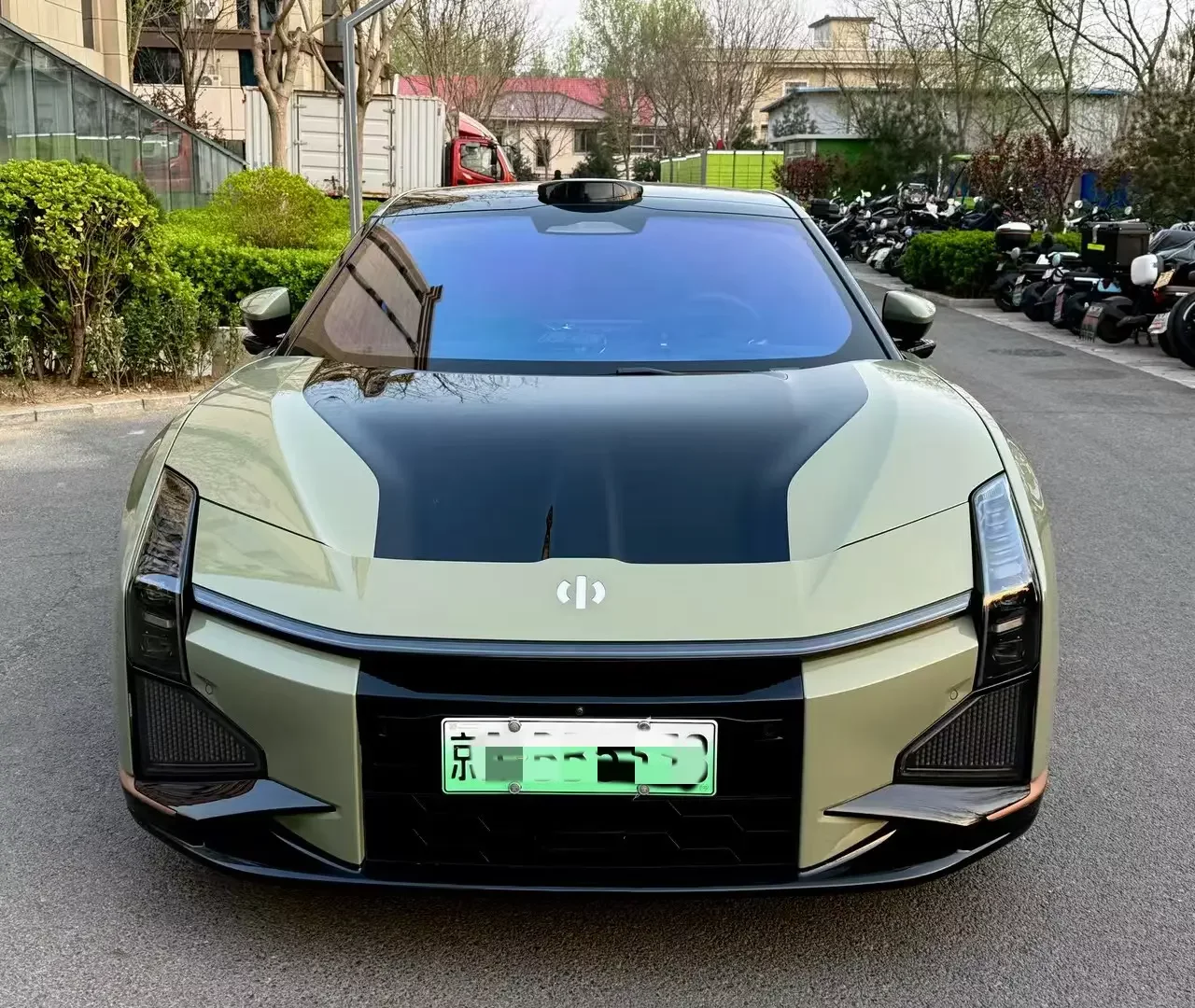 HiPhi Z