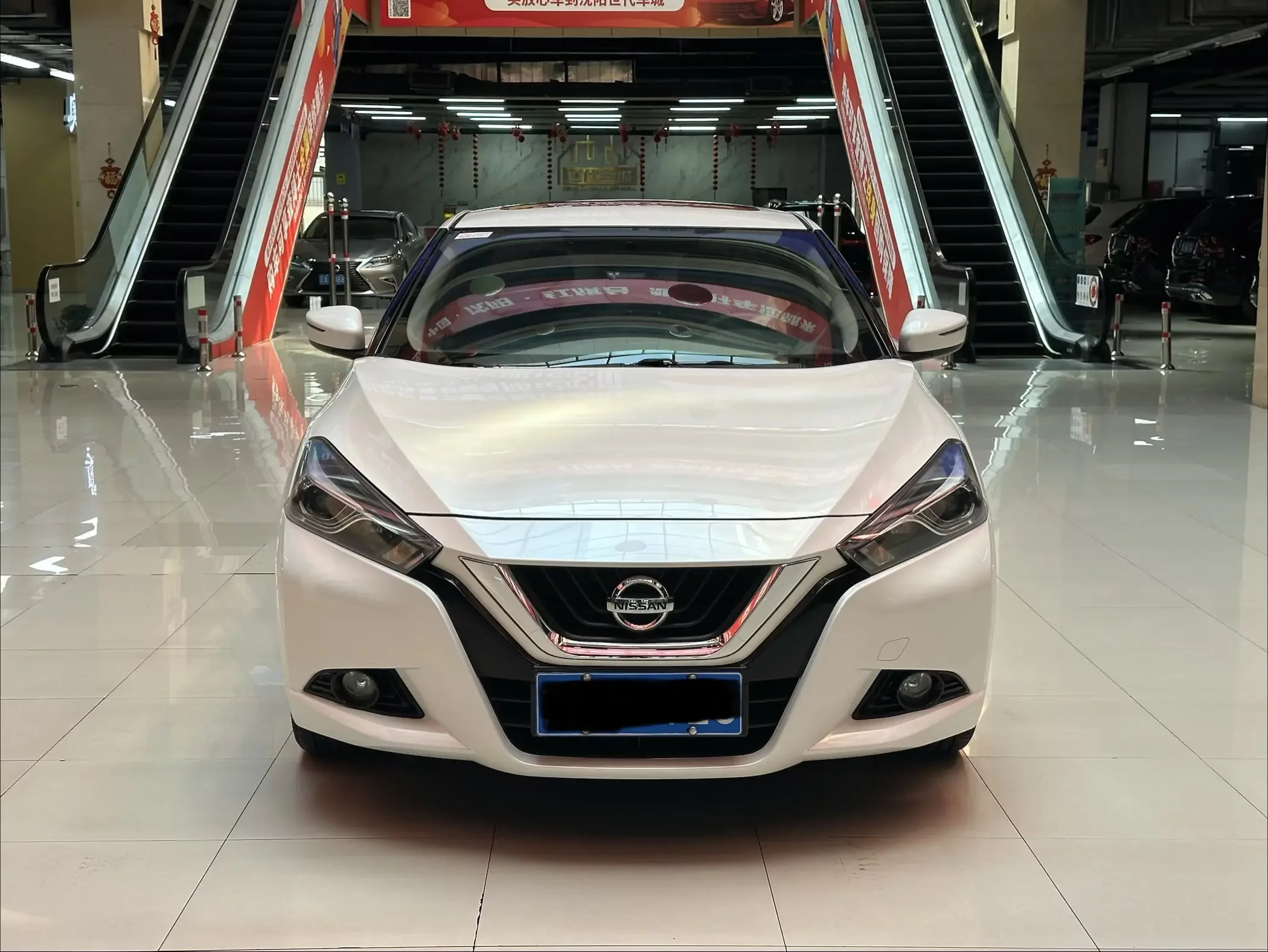 Nissan bluebird