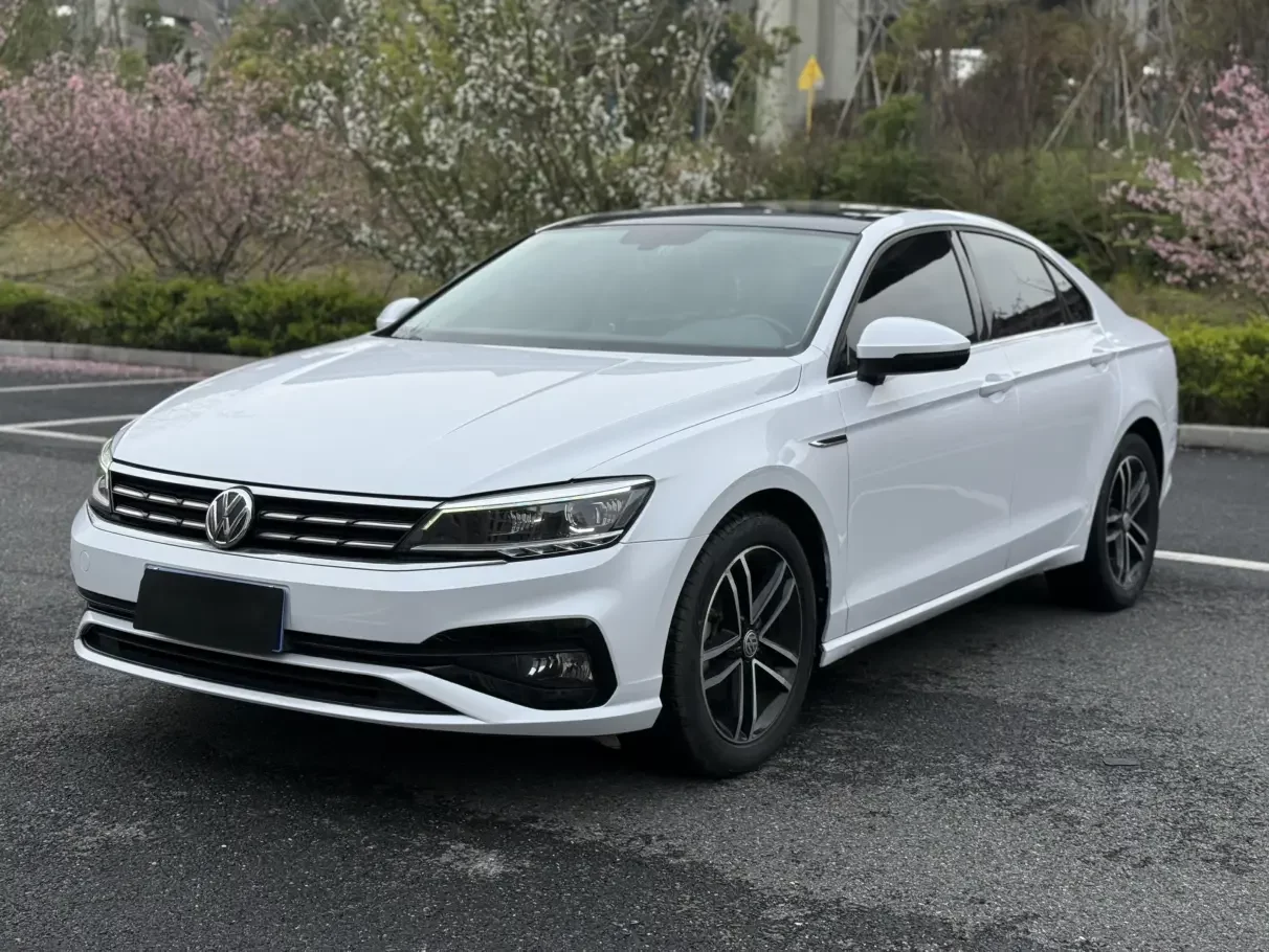 Volkswagen Lamando