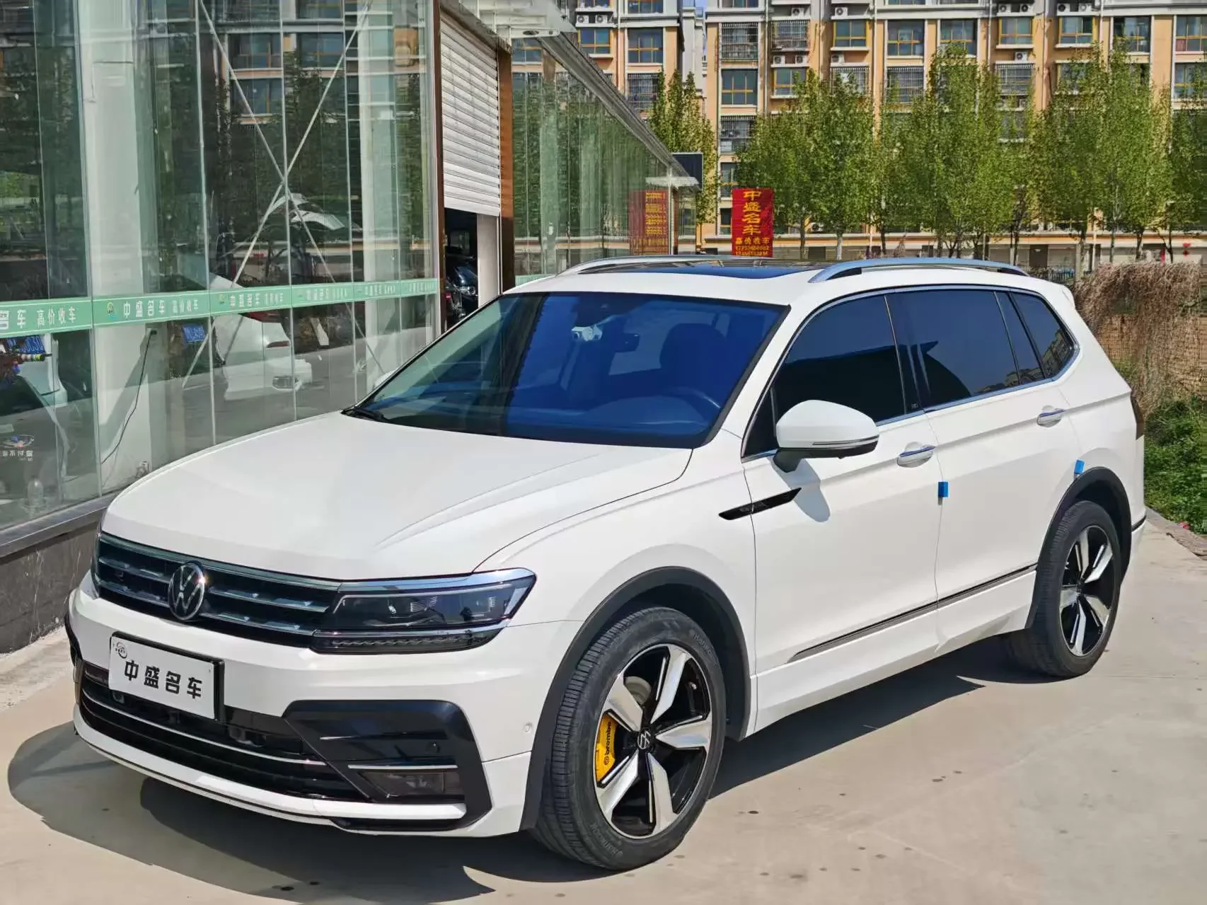 Volkswagen Tiguan L