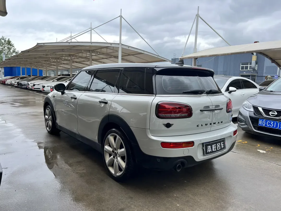 MINI CLUBMAN
