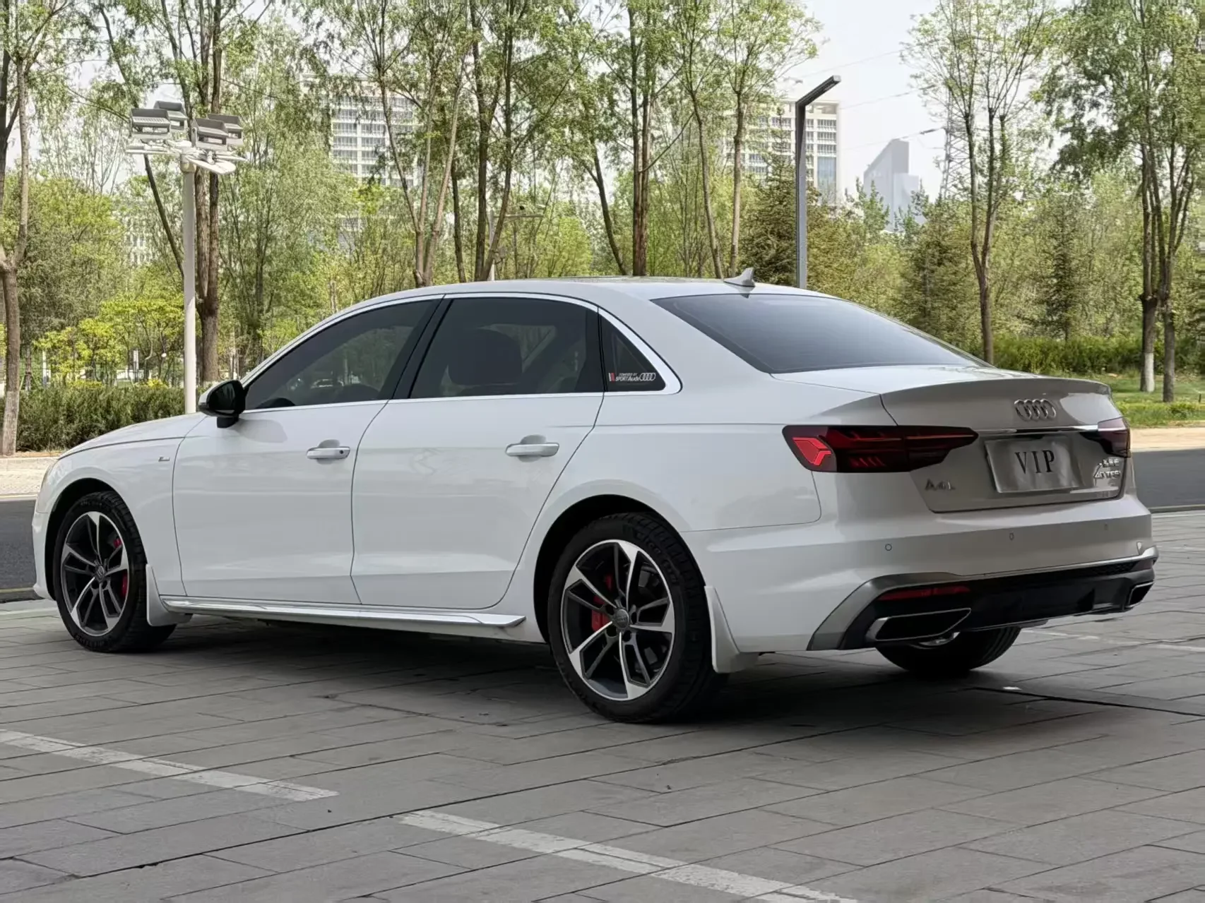 Audi A4L