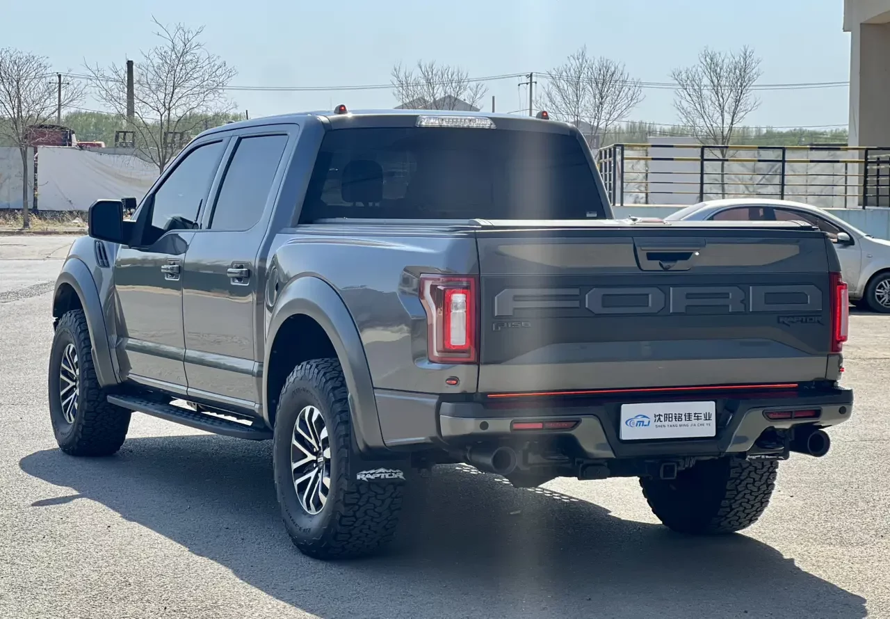 Ford F-150 Raptor